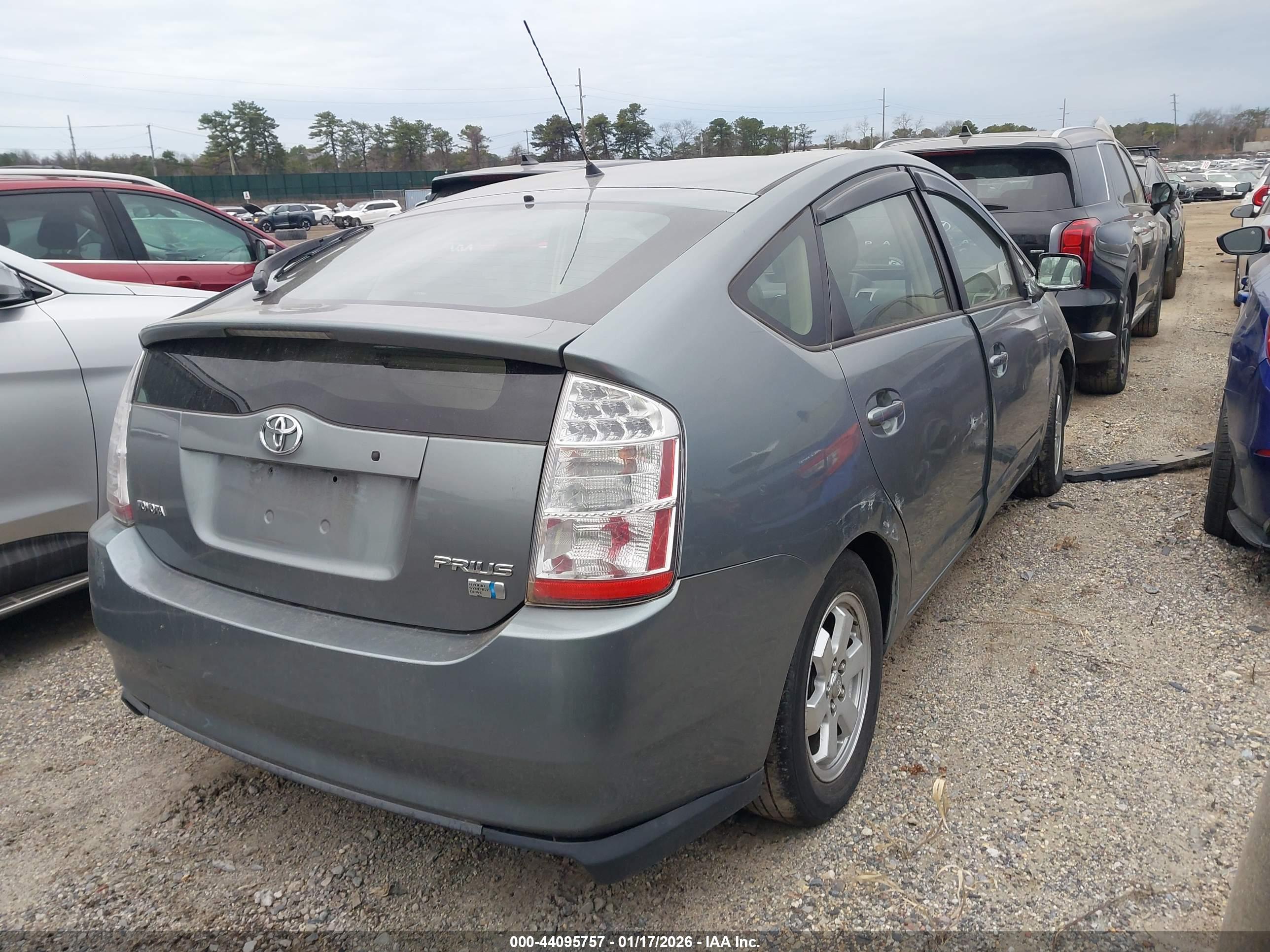 TOYOTA PRIUS image 4
