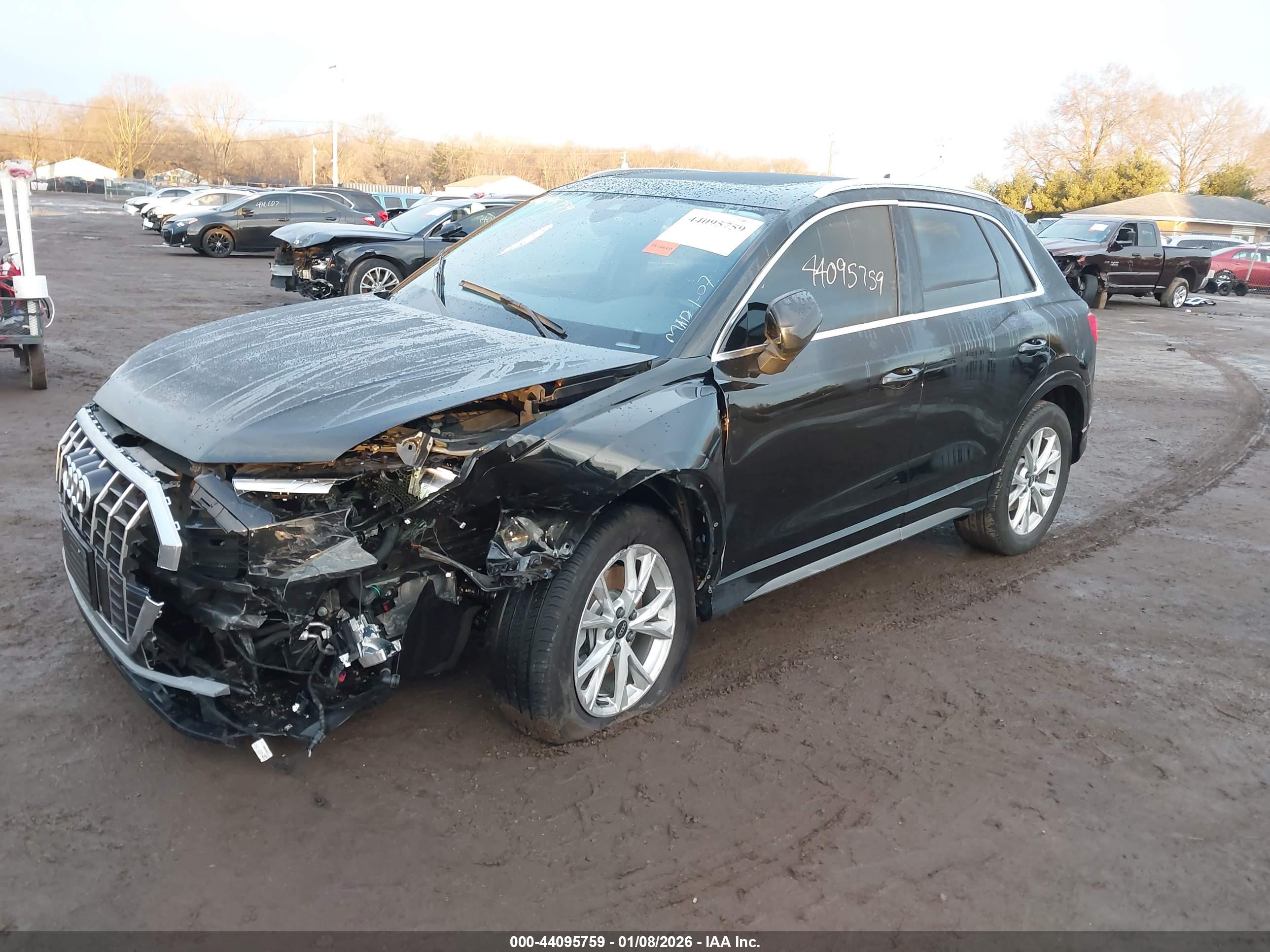 AUDI Q3 image 2