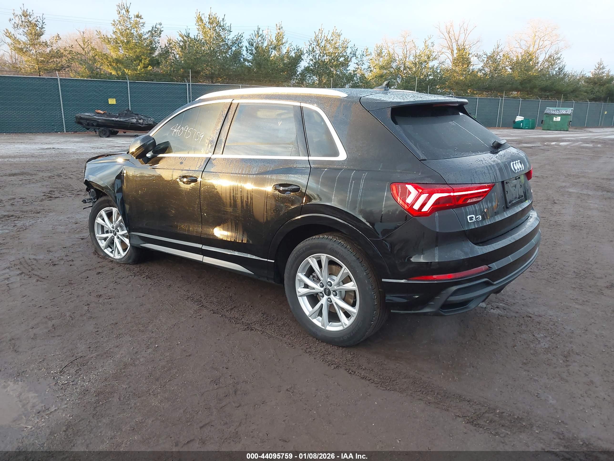 AUDI Q3 image 3
