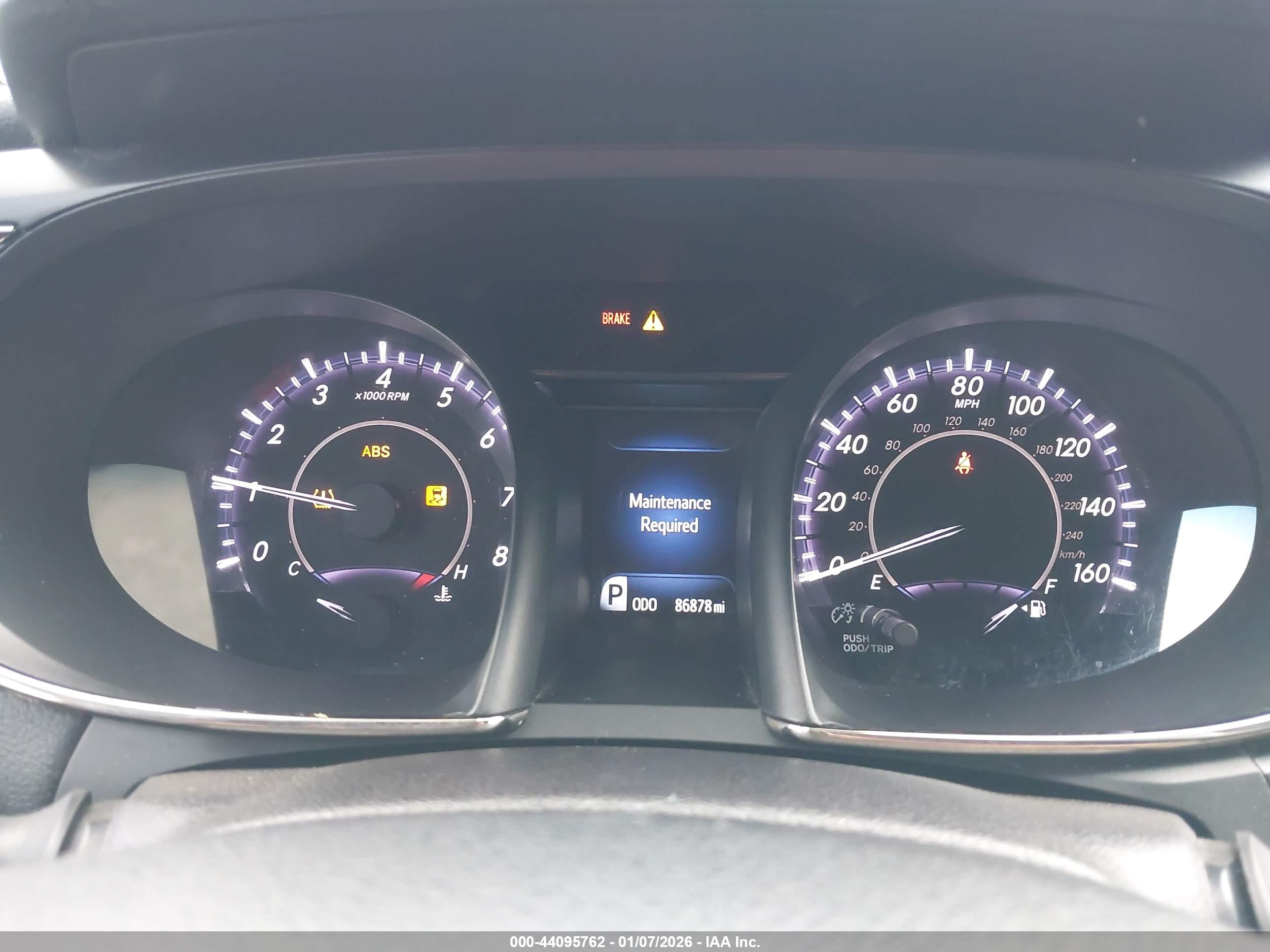 TOYOTA AVALON image 7