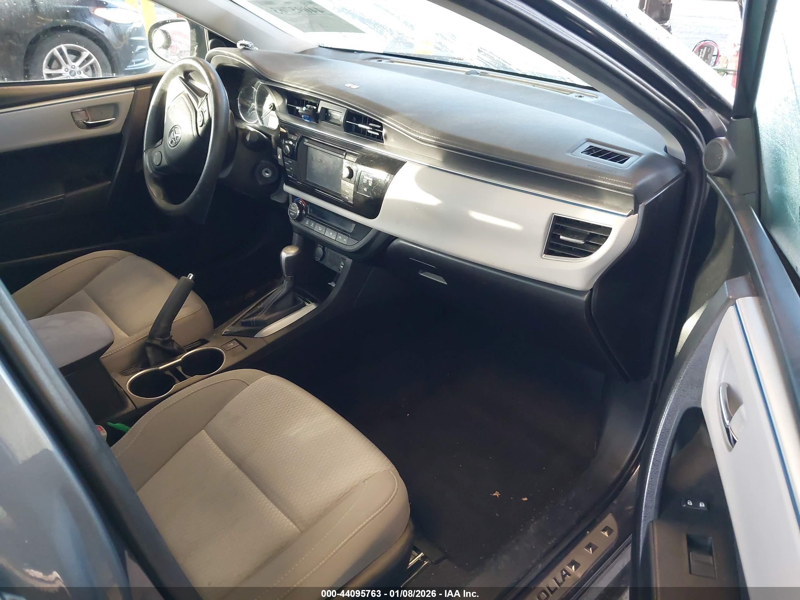 TOYOTA COROLLA image 5