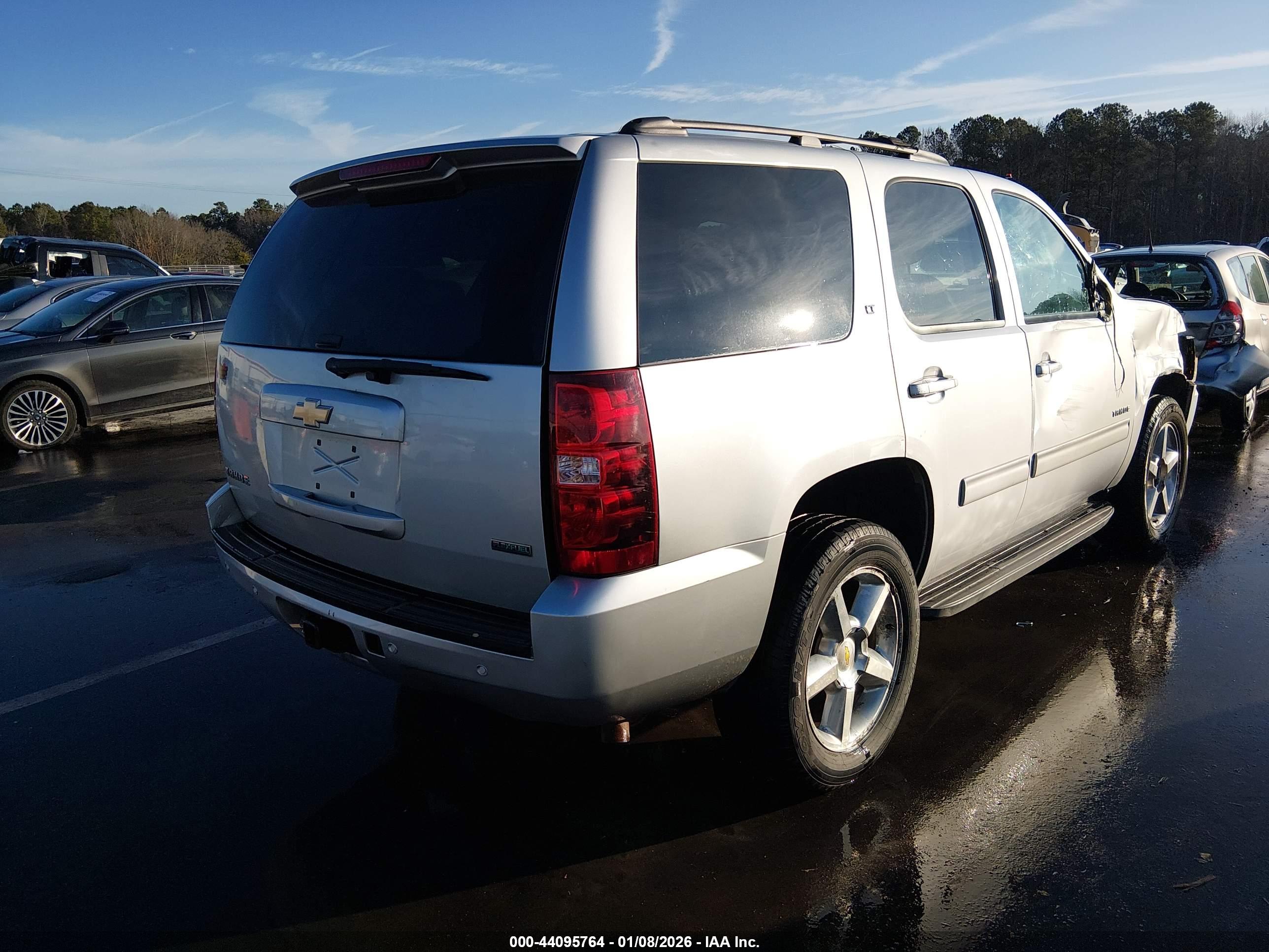 CHEVROLET TAHOE image 4