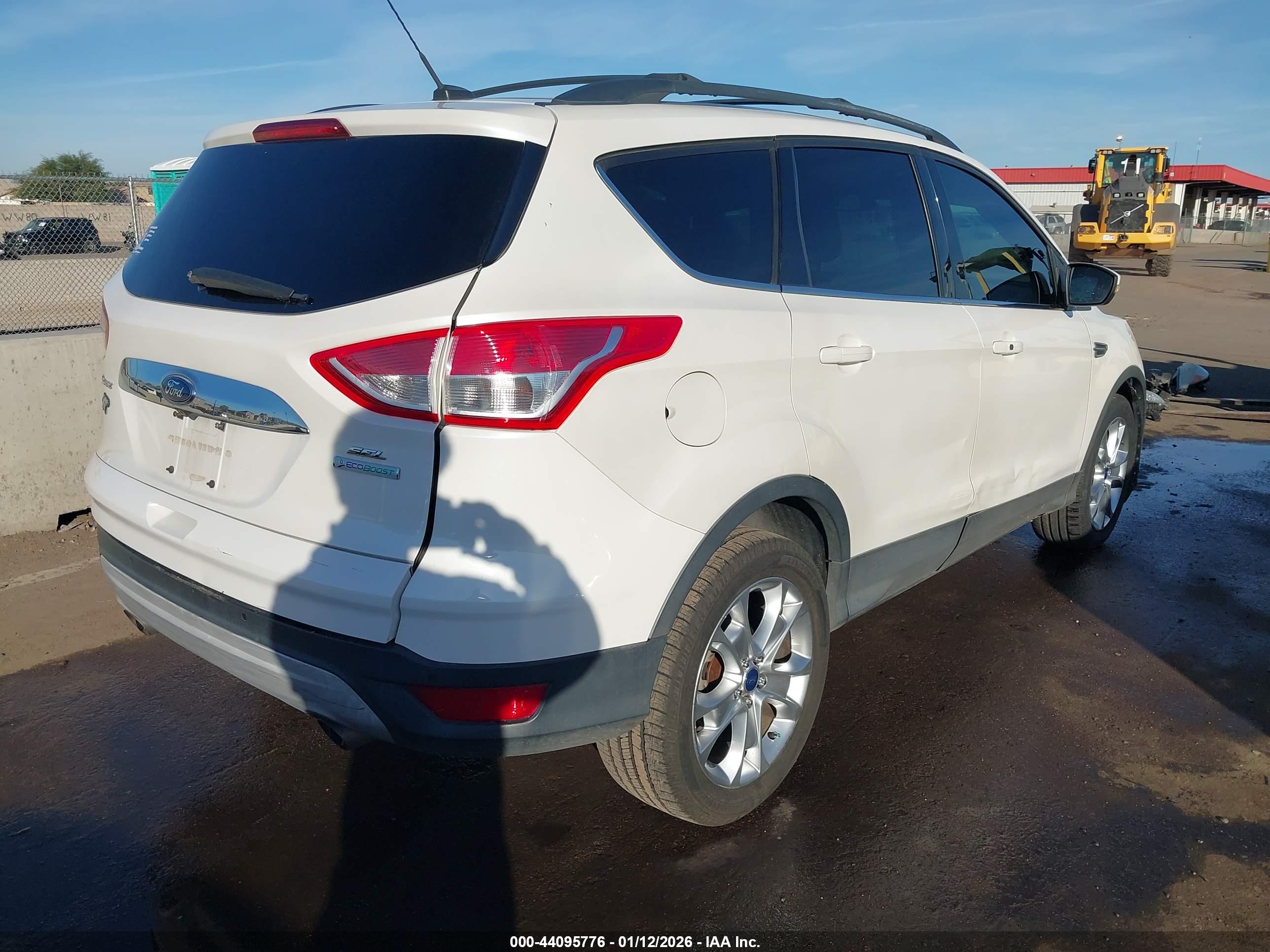 FORD ESCAPE image 4