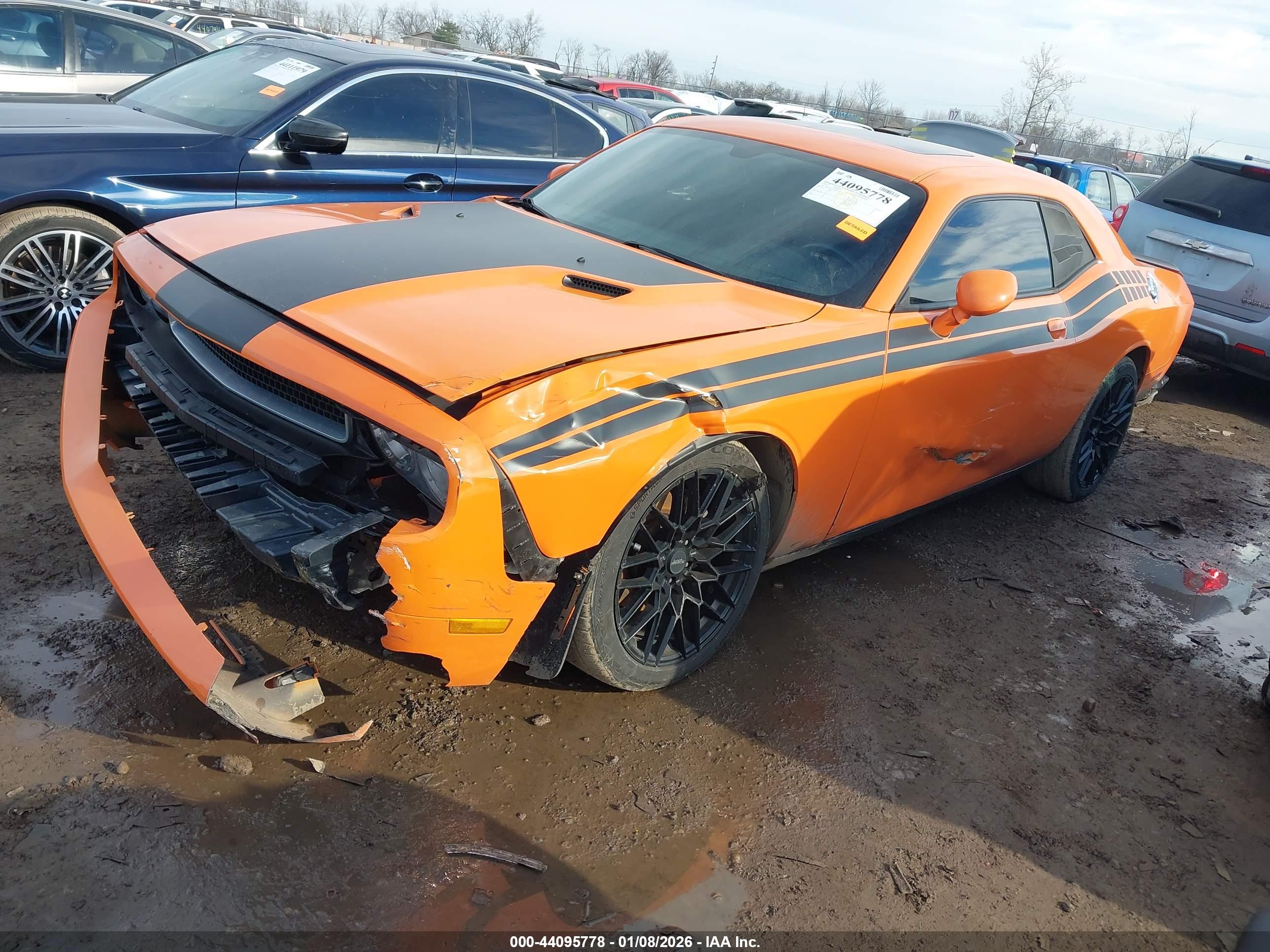 DODGE CHALLENGER image 2