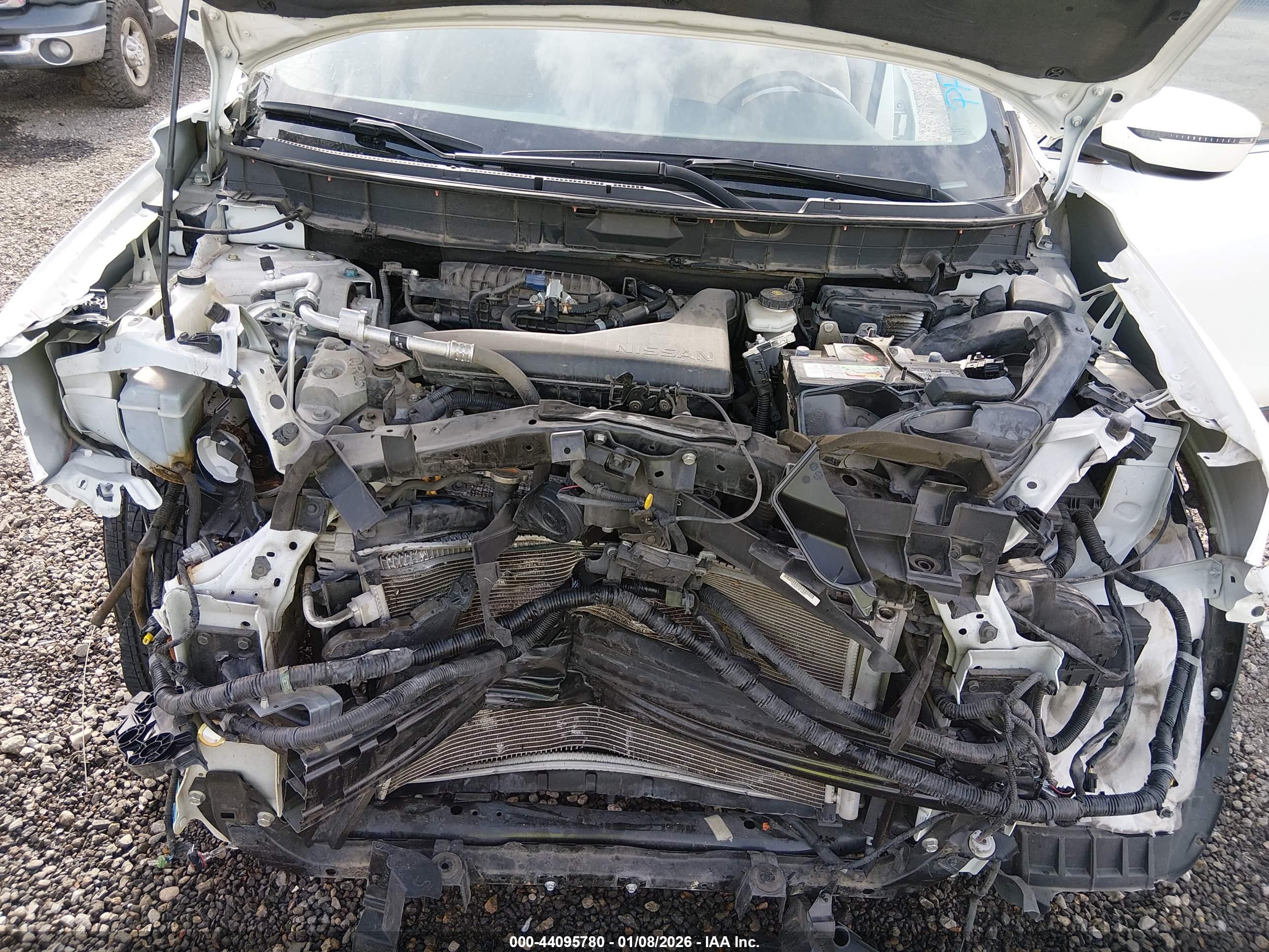 NISSAN ROGUE image 10