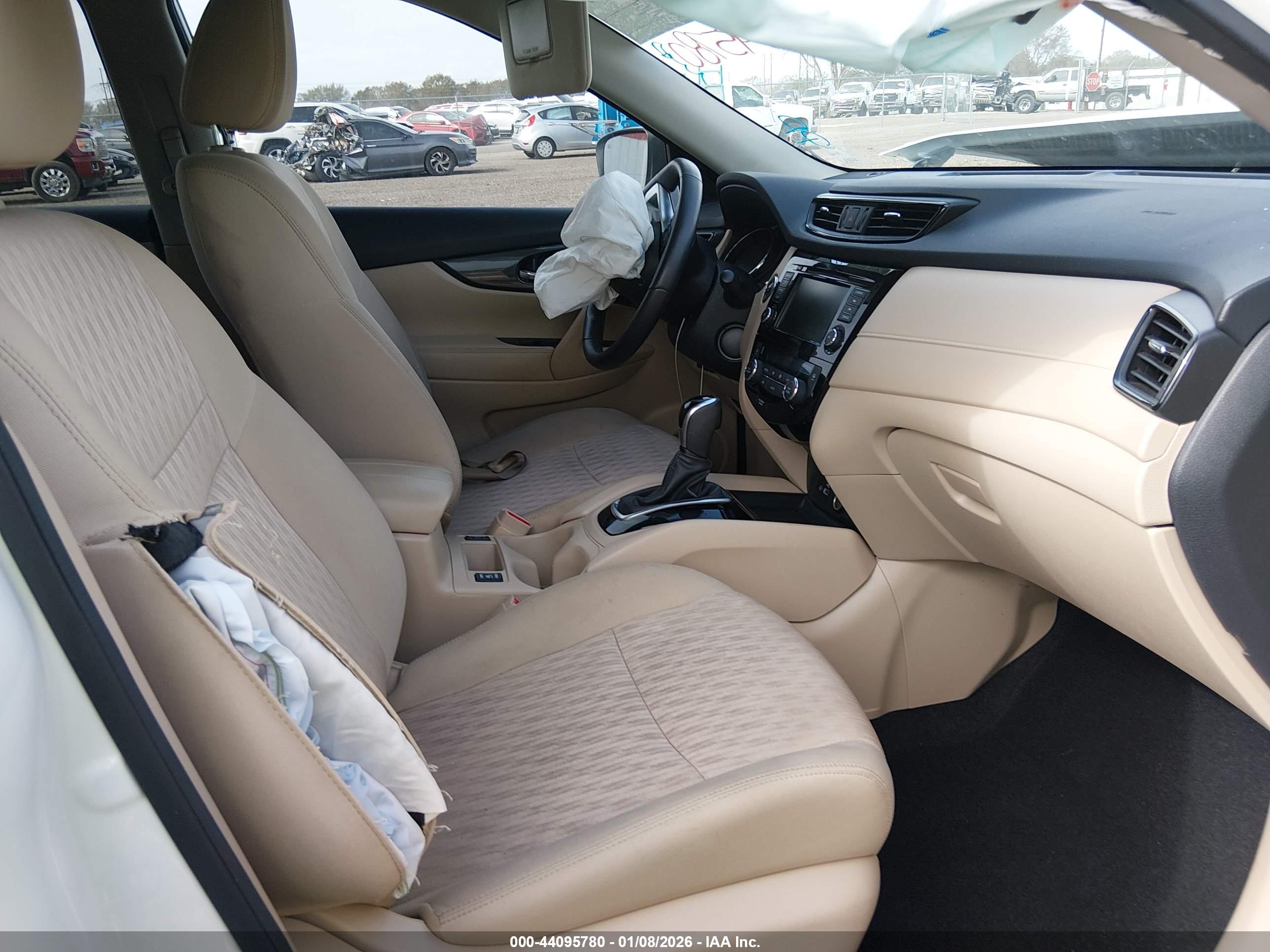 NISSAN ROGUE image 5