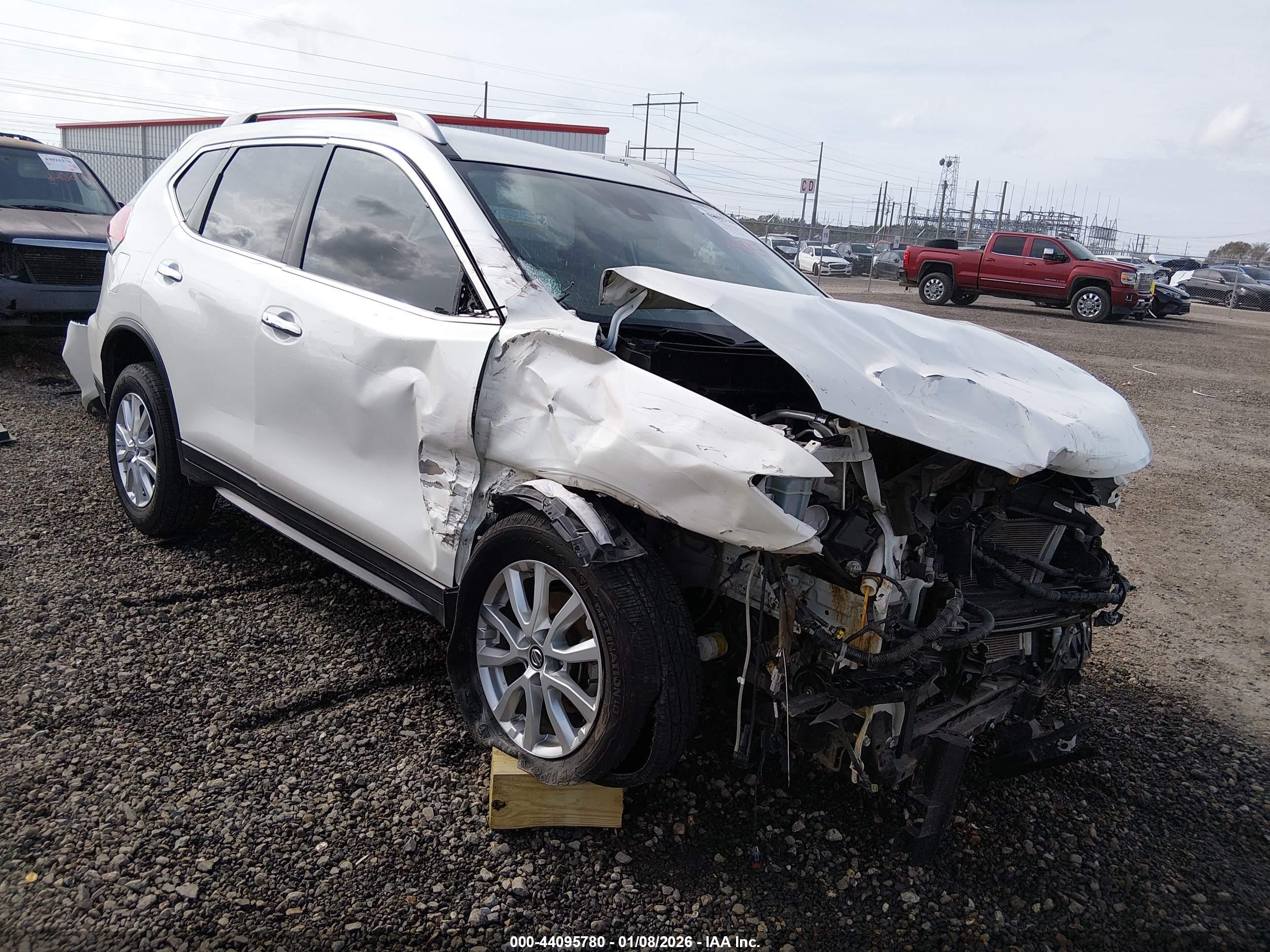 NISSAN ROGUE image 6