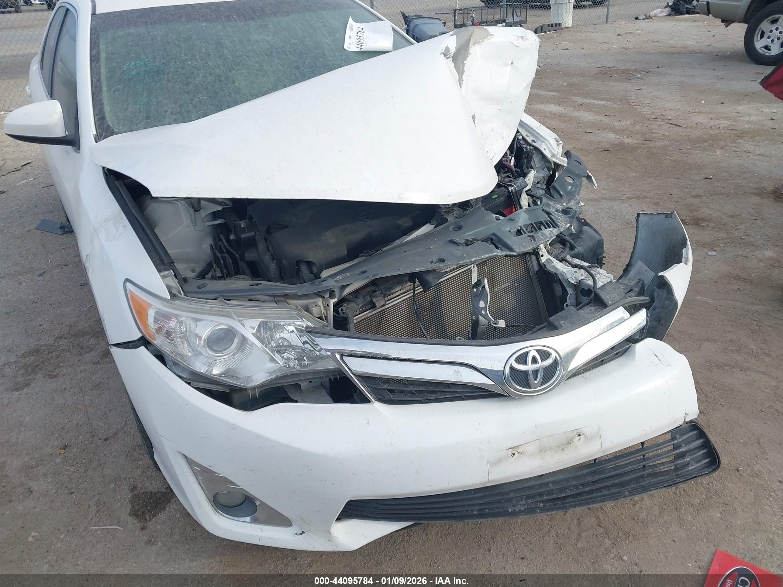 TOYOTA CAMRY image 6