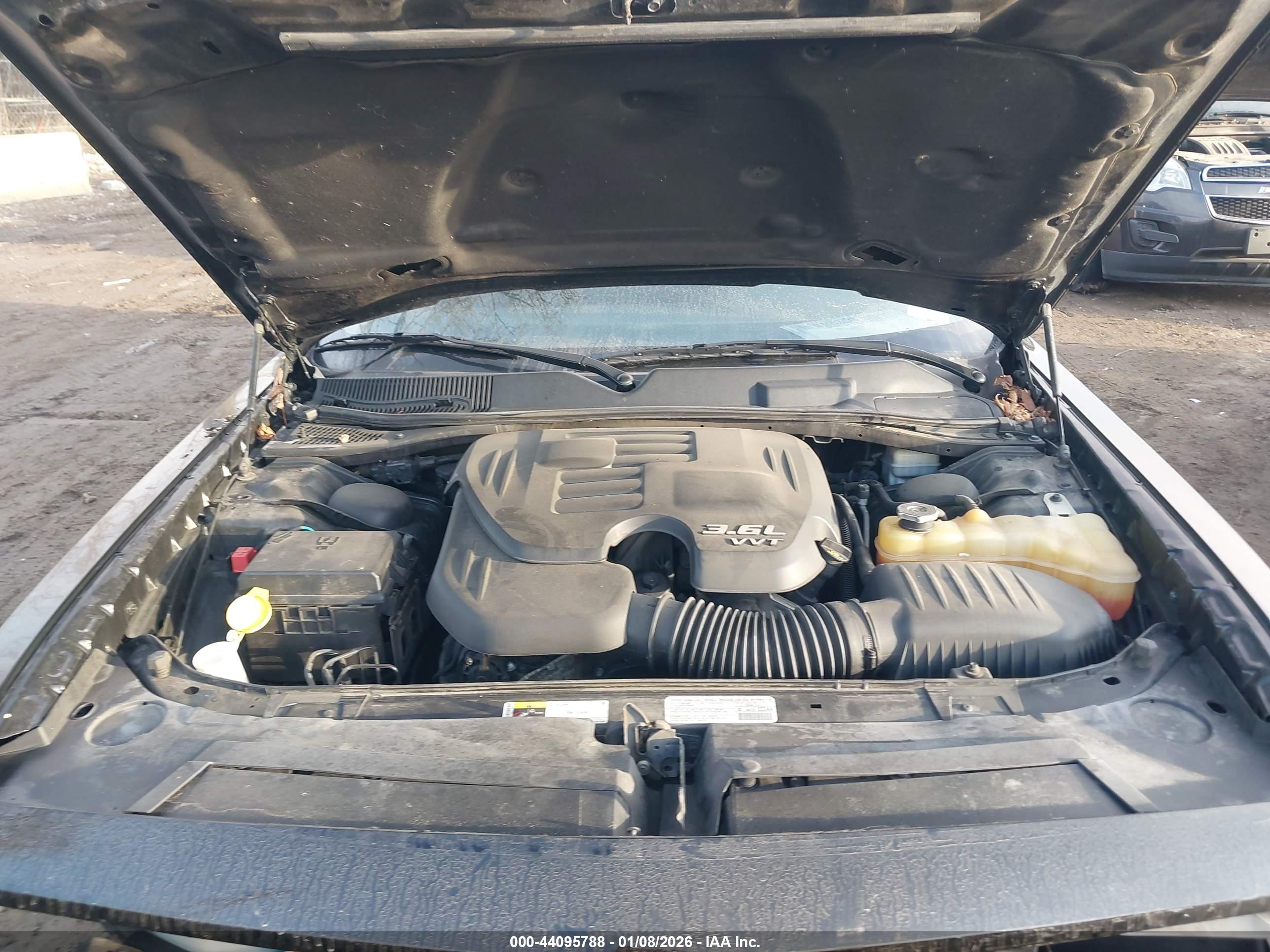 DODGE CHALLENGER image 10