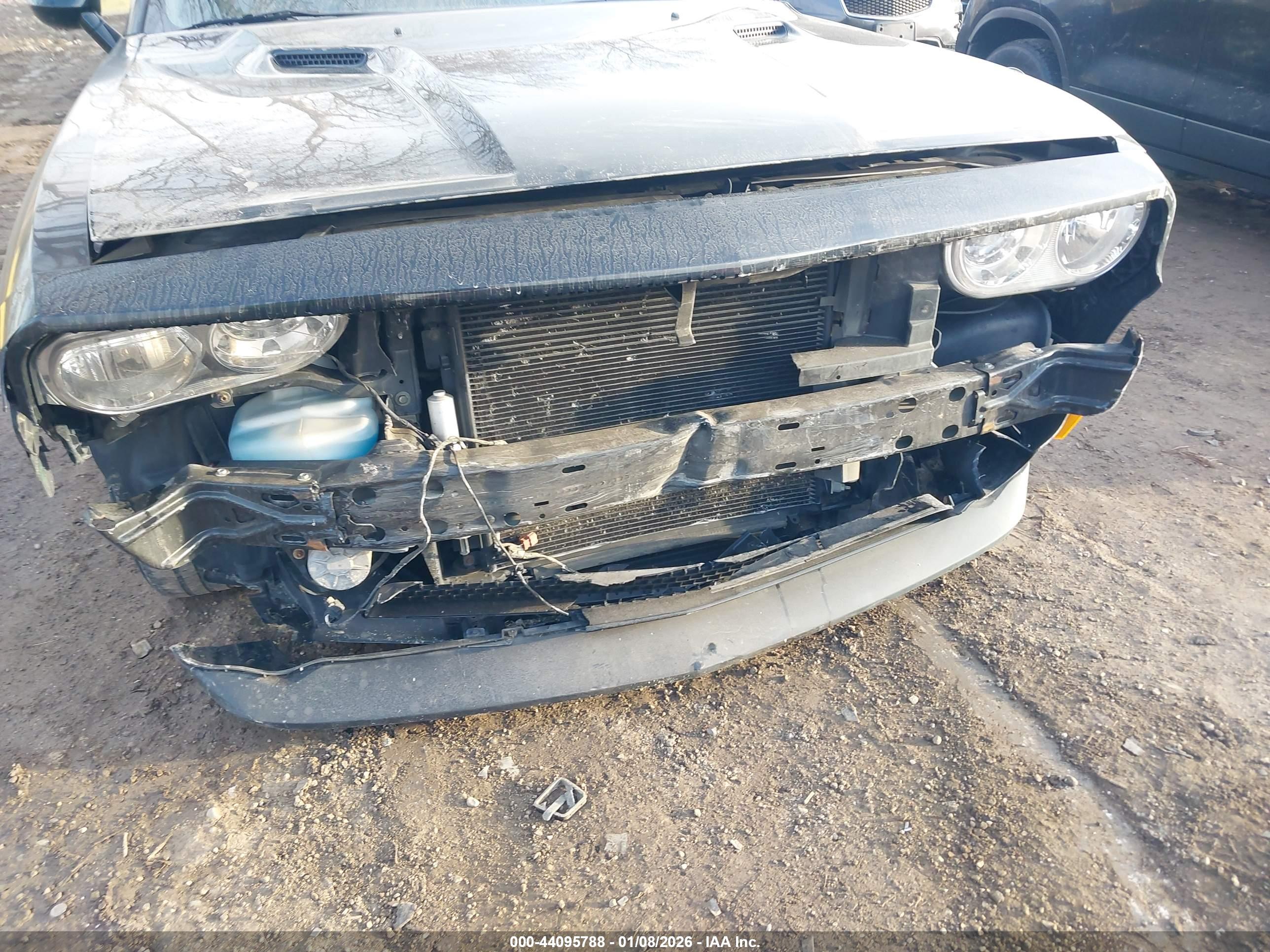 DODGE CHALLENGER image 6