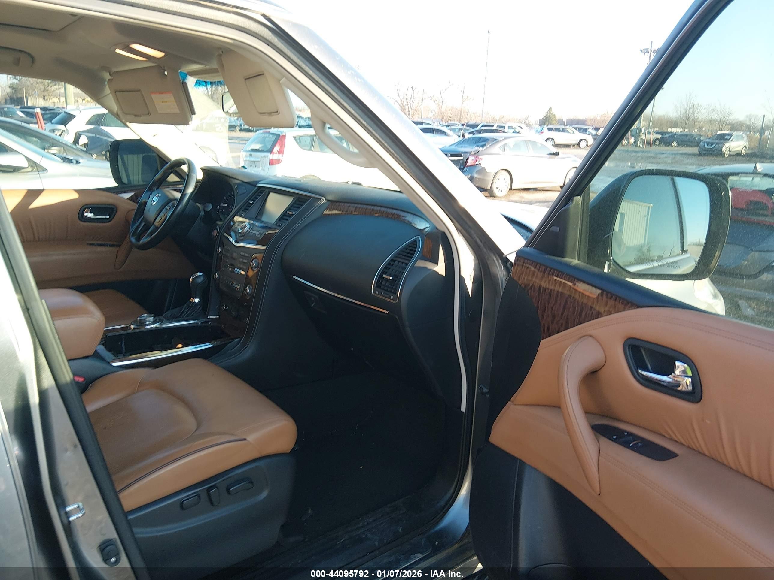 NISSAN ARMADA image 5