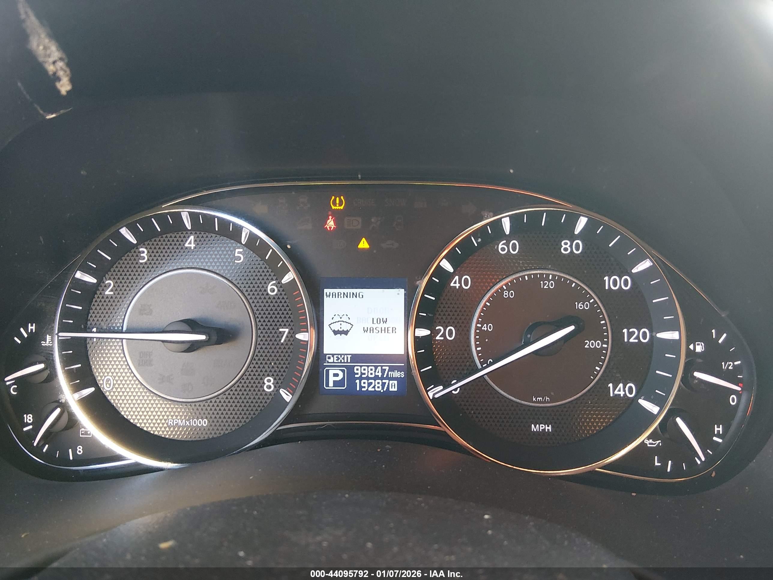 NISSAN ARMADA image 7