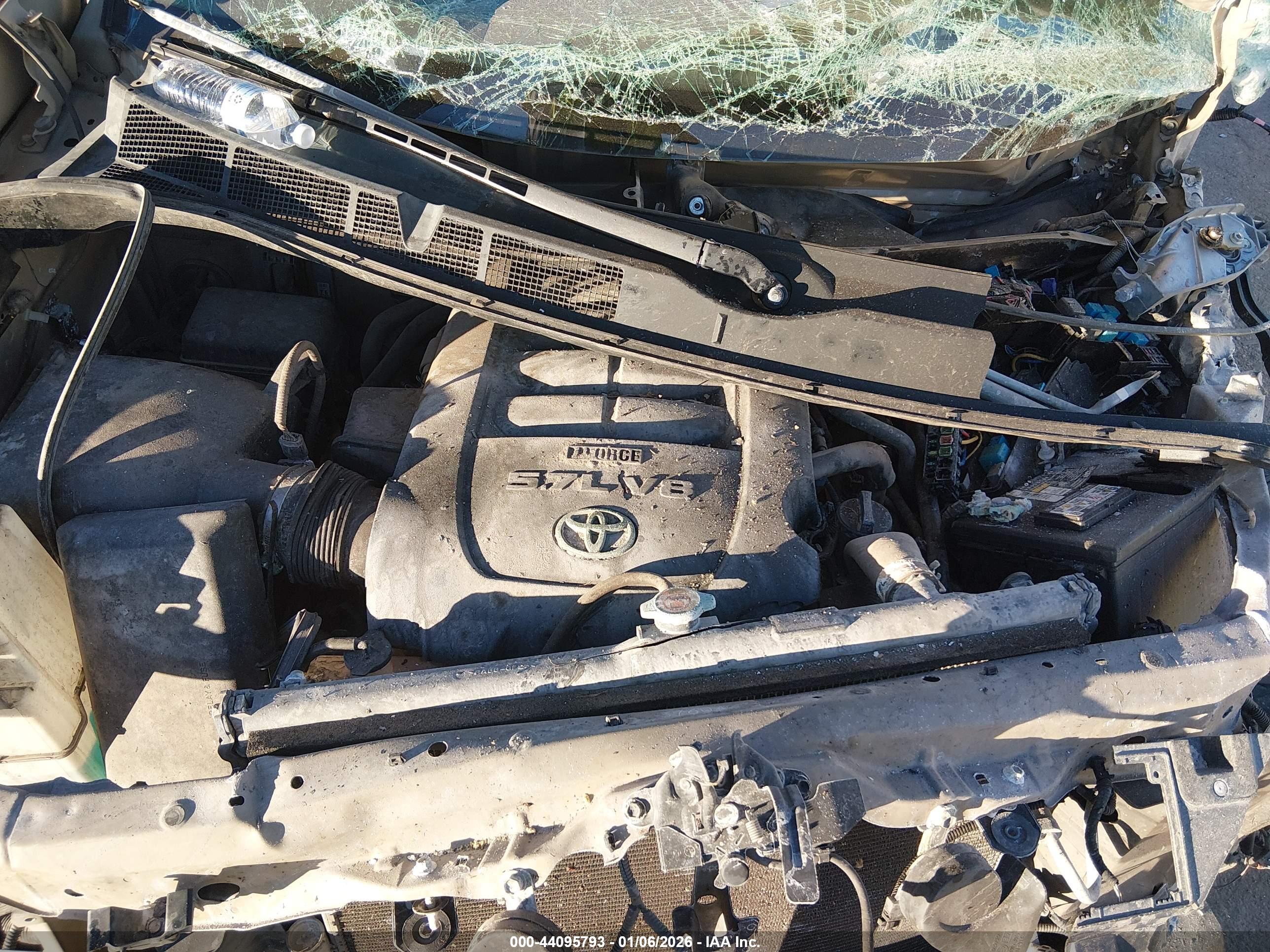 TOYOTA TUNDRA image 10
