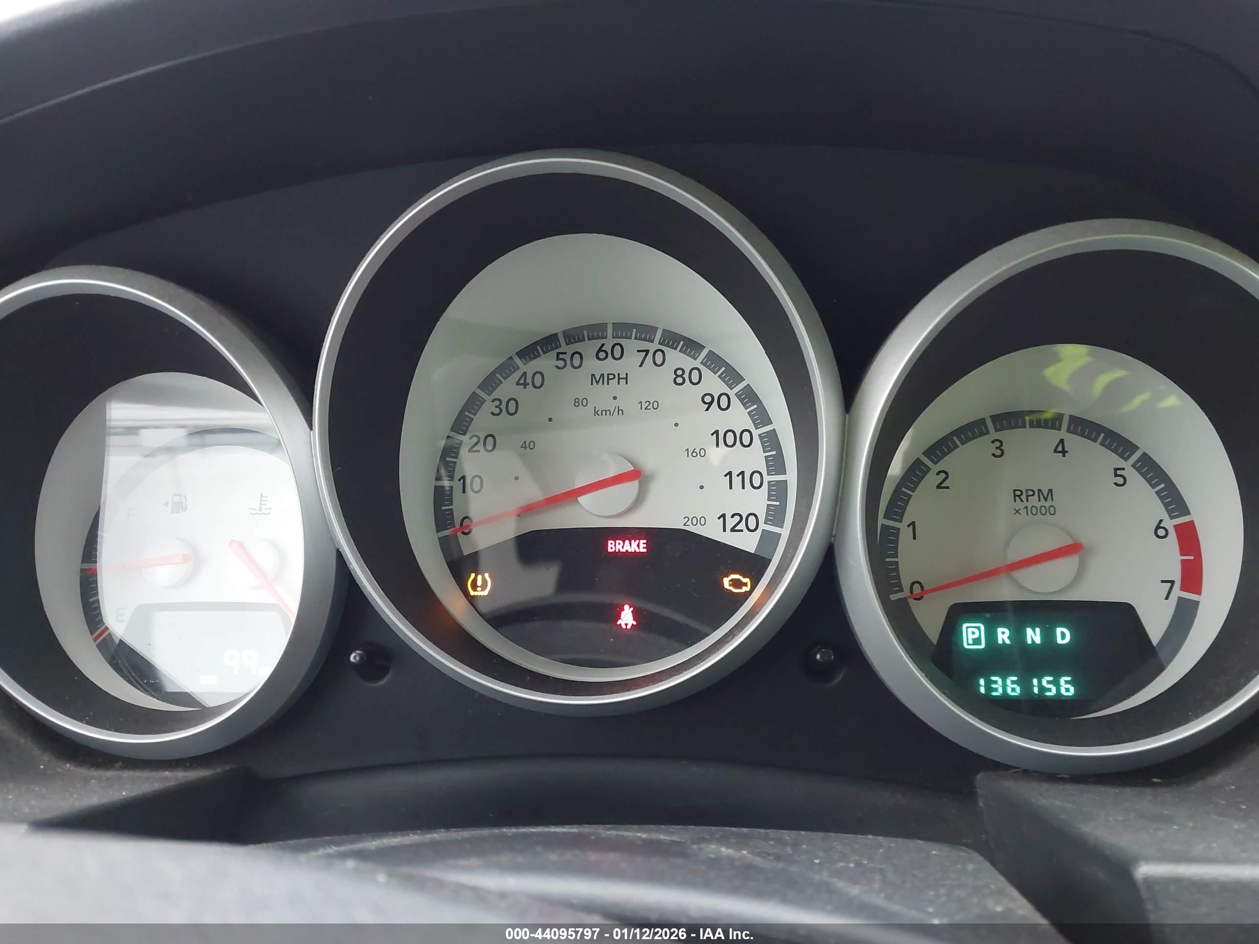 DODGE GRAND image 7