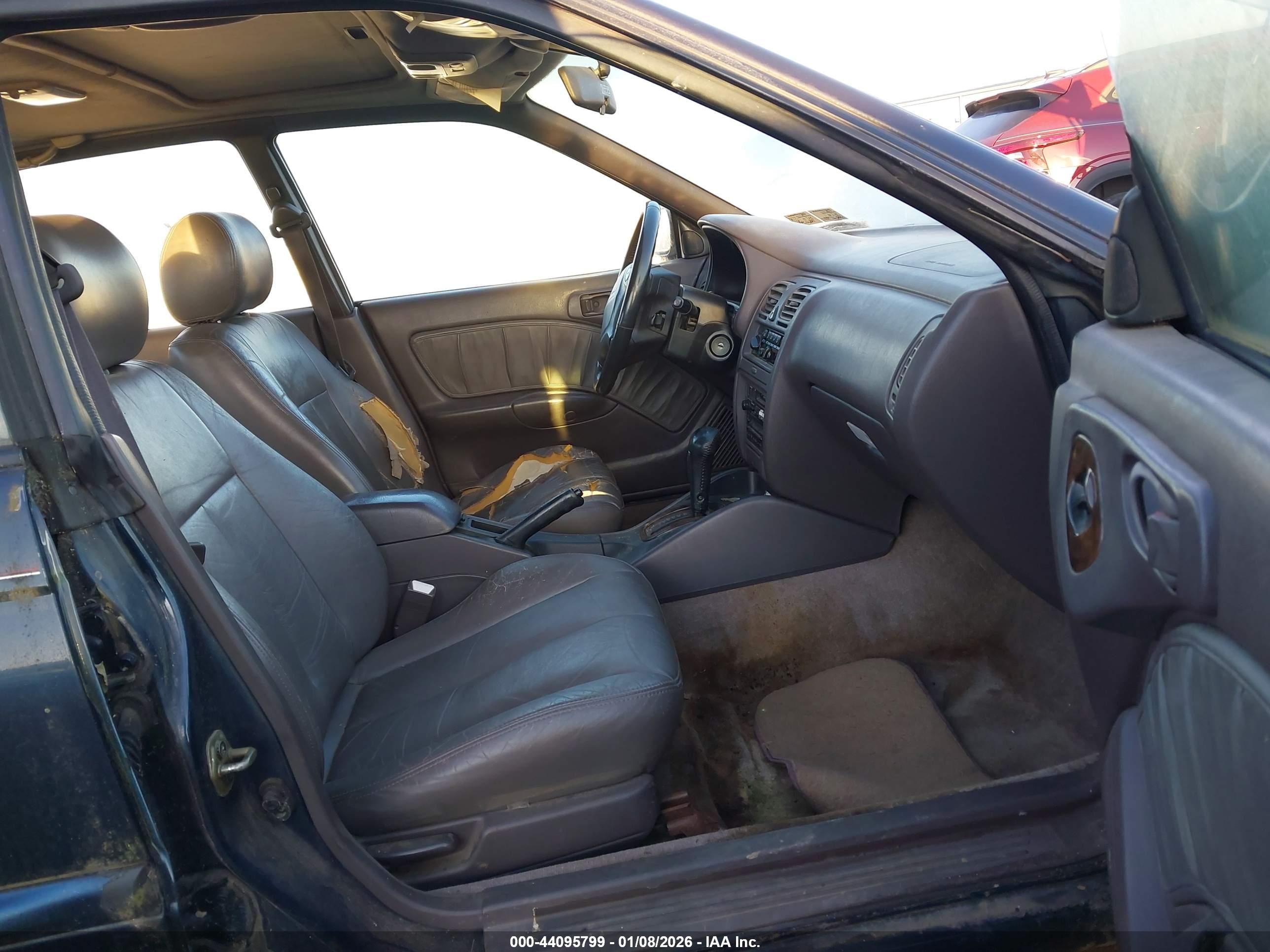 SUBARU LEGACY image 5