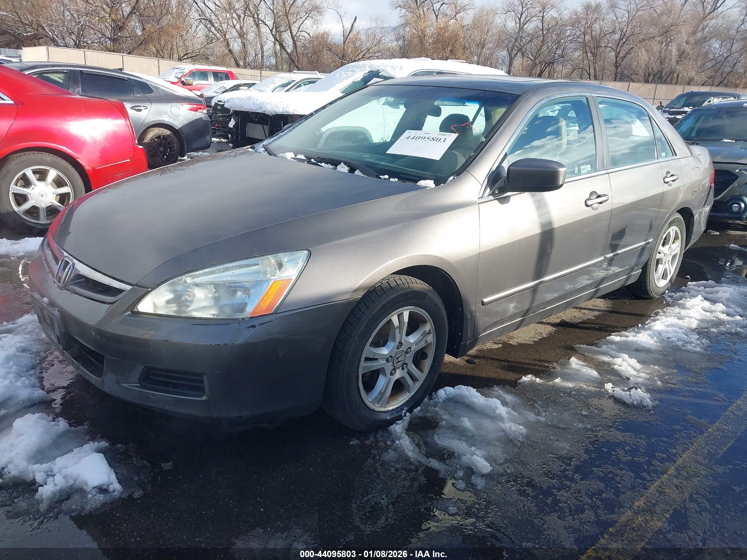 HONDA ACCORD image 2