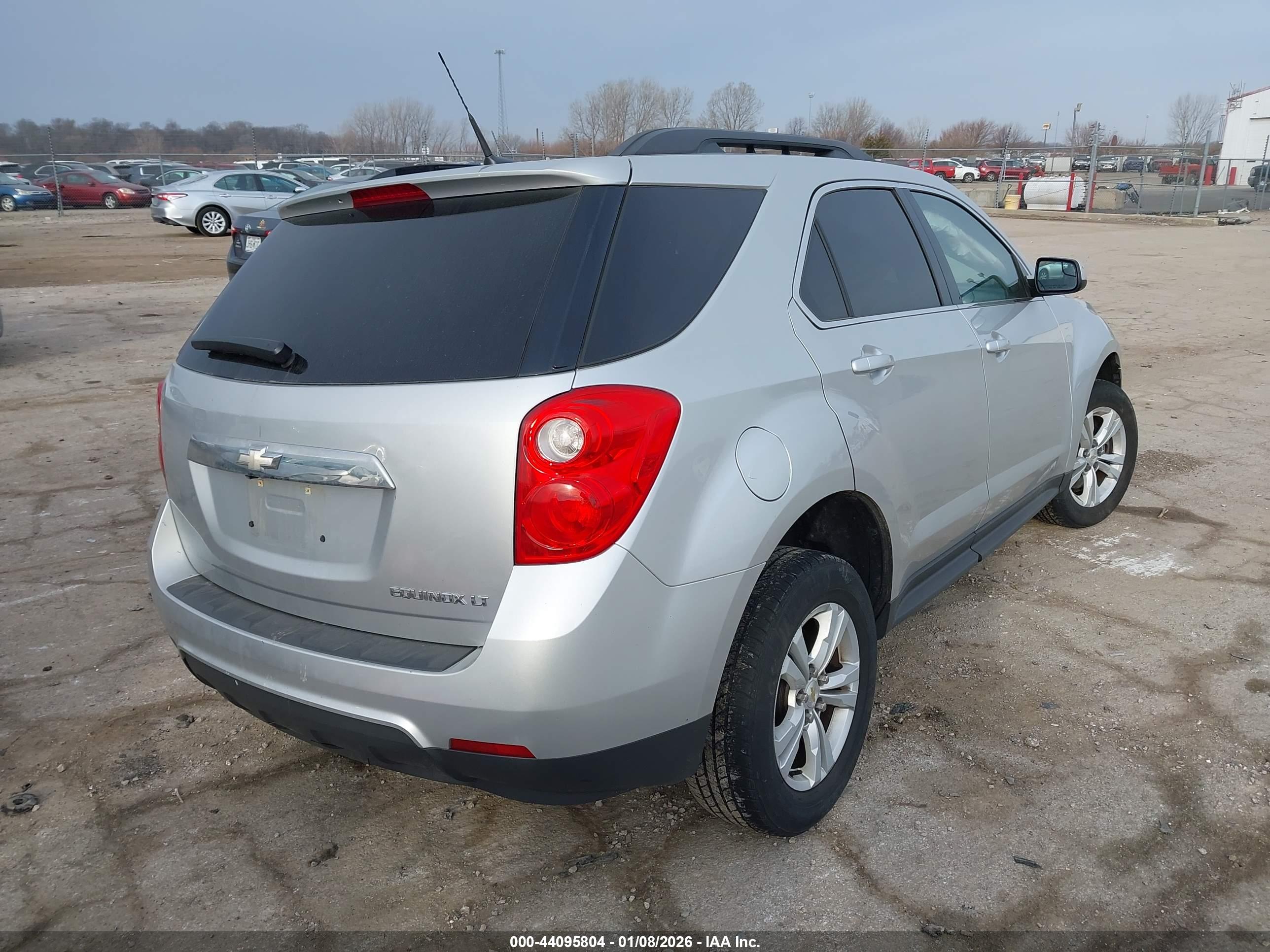 CHEVROLET EQUINOX image 4