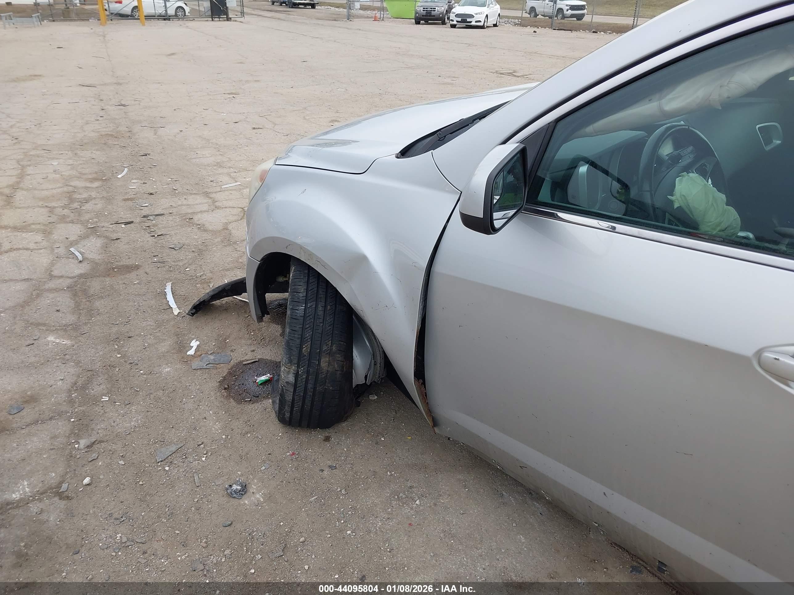 CHEVROLET EQUINOX image 6