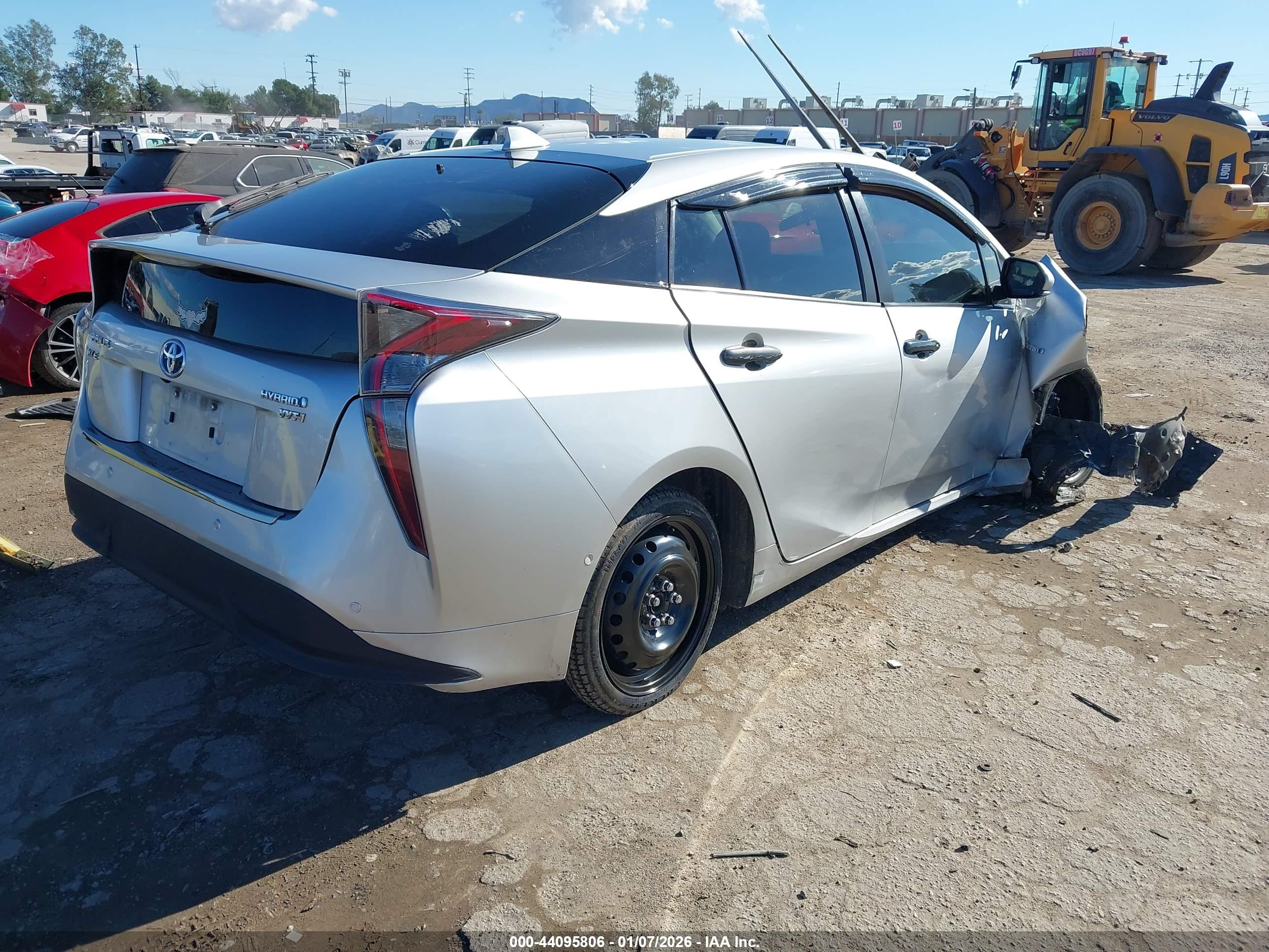 TOYOTA PRIUS image 4