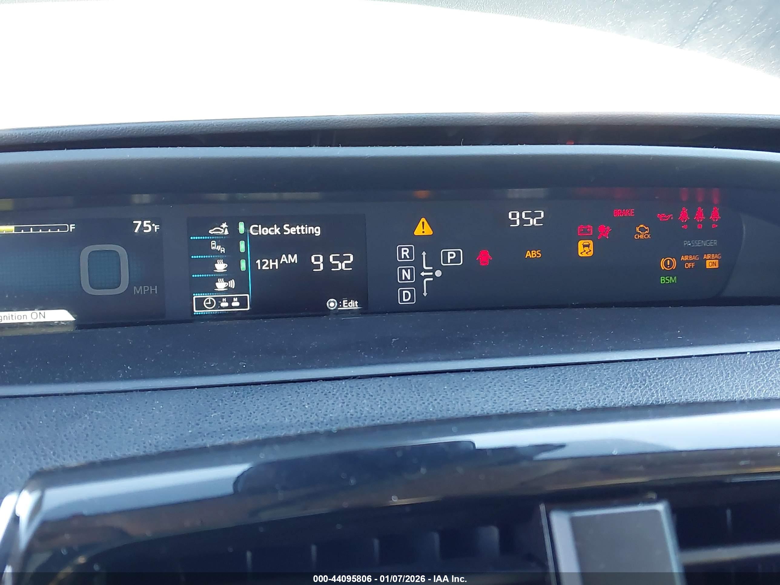 TOYOTA PRIUS image 7