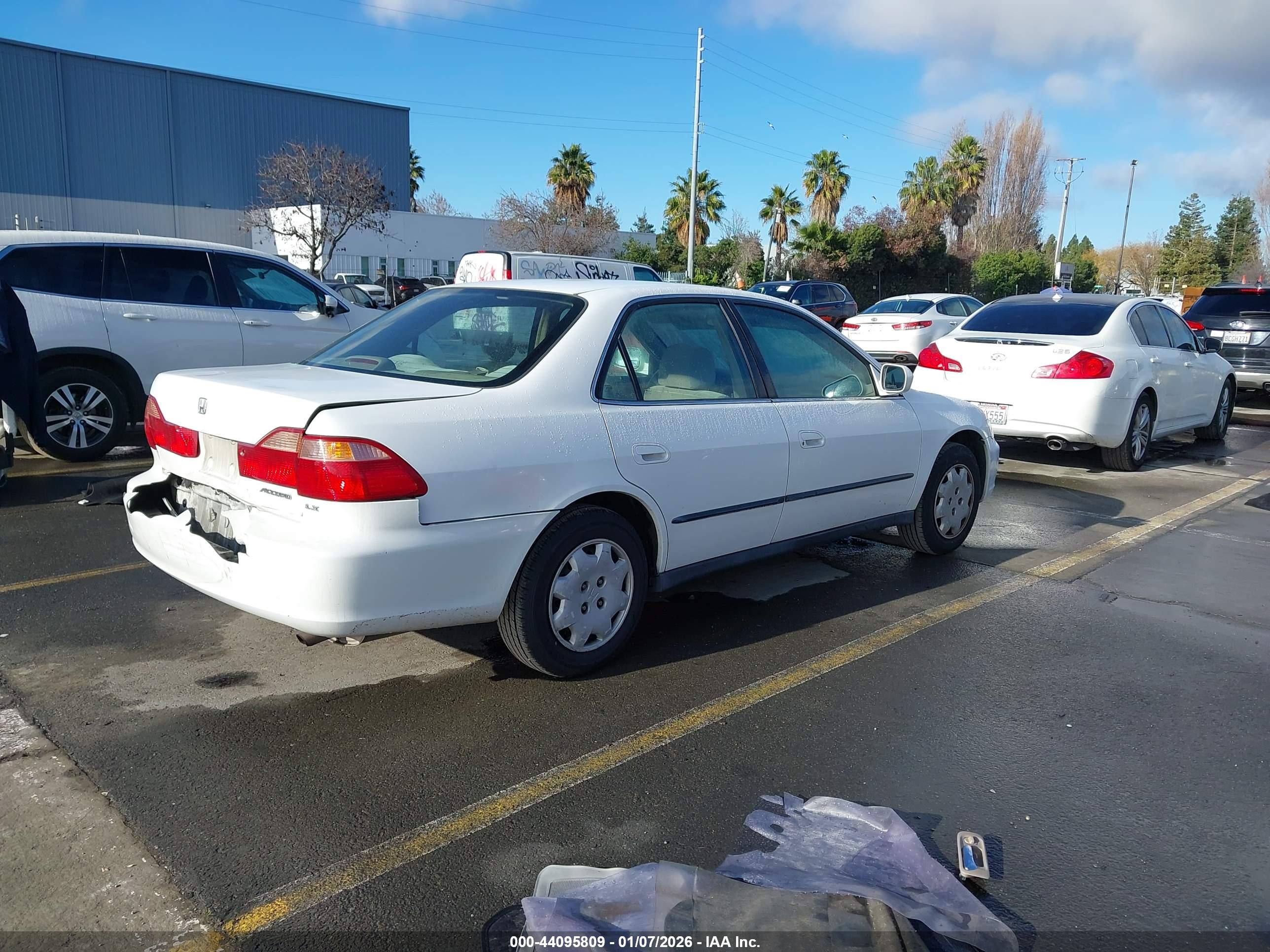 HONDA ACCORD image 4