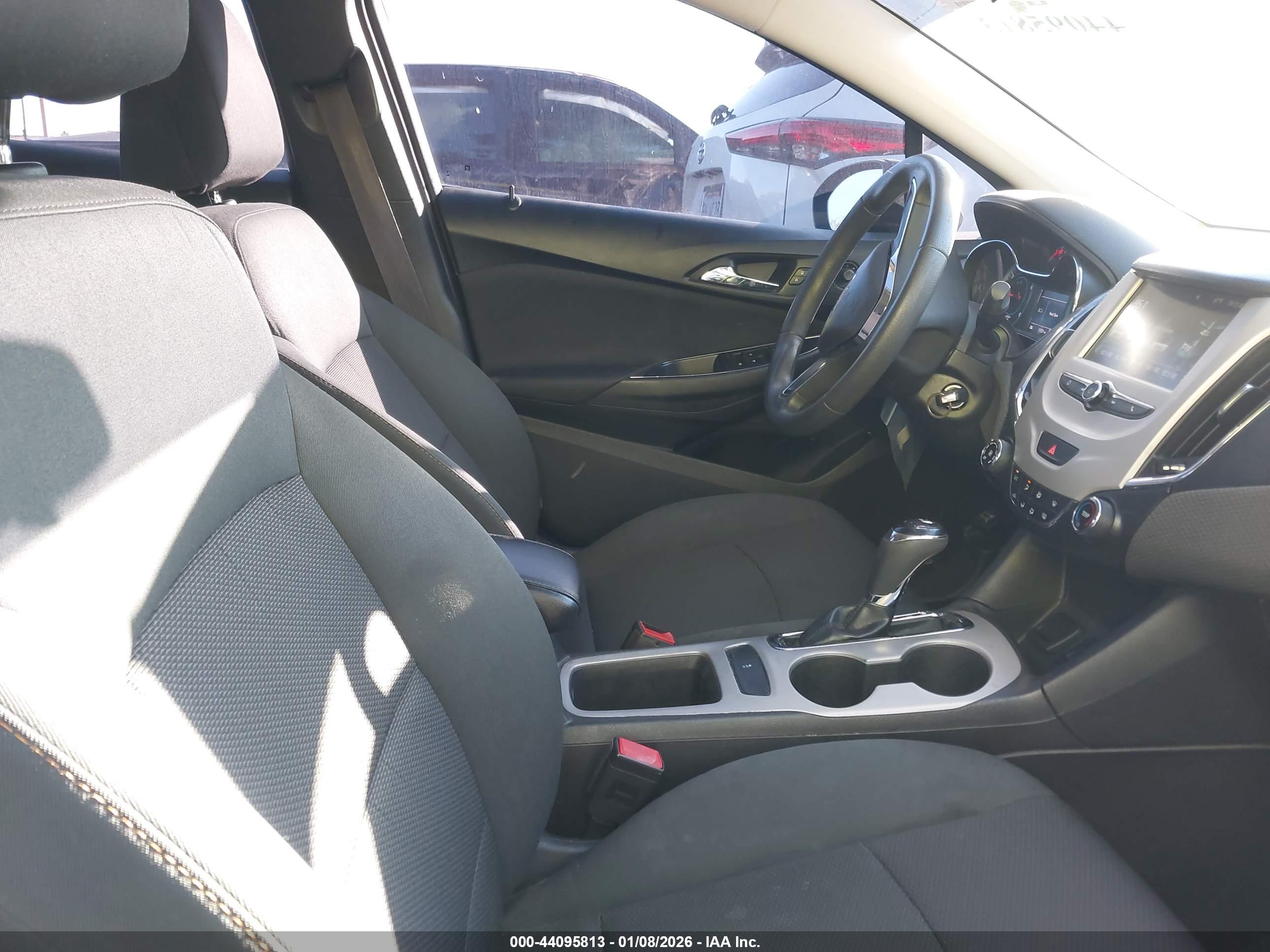 CHEVROLET CRUZE image 5