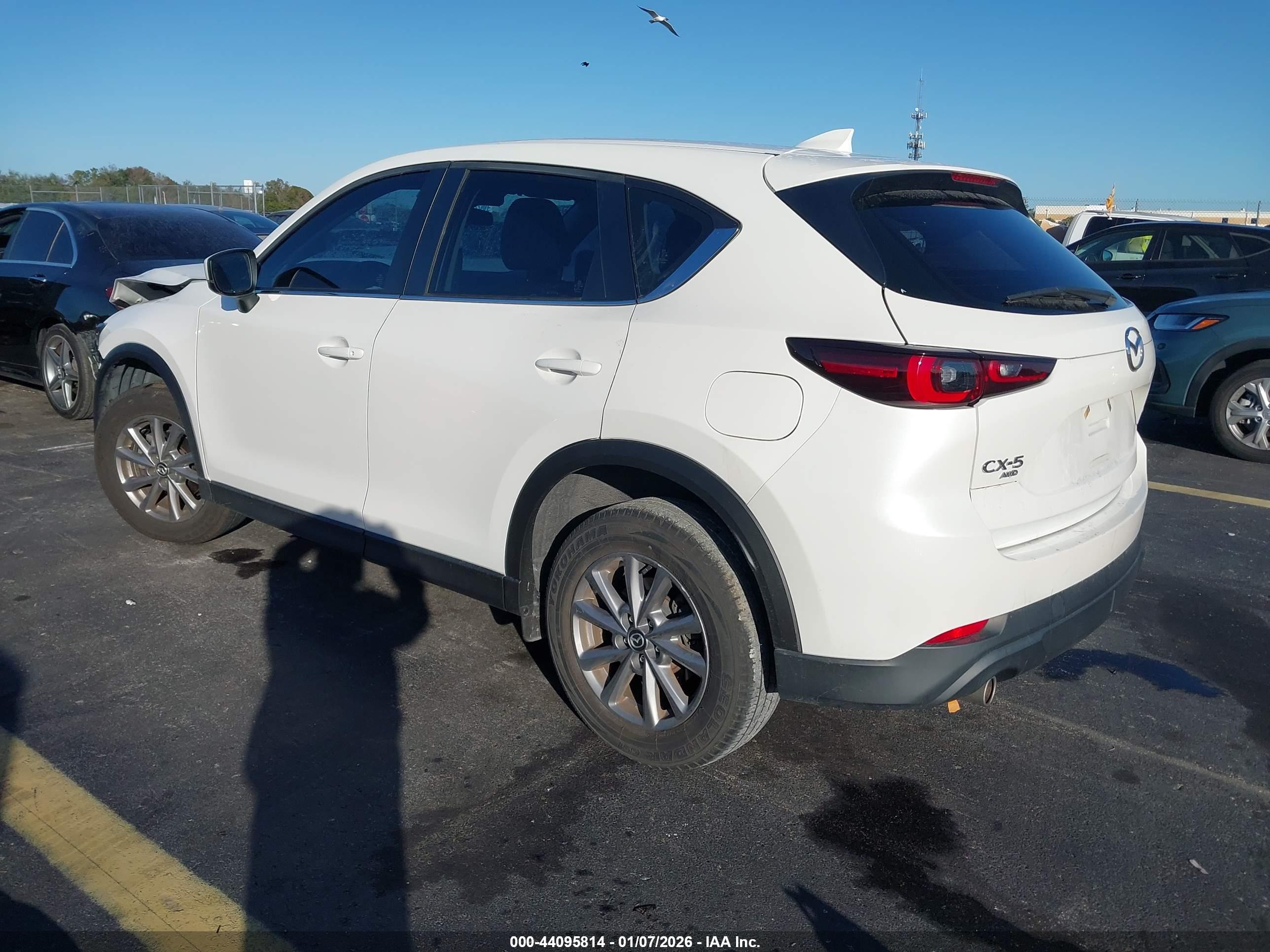 MAZDA CX-5 image 3
