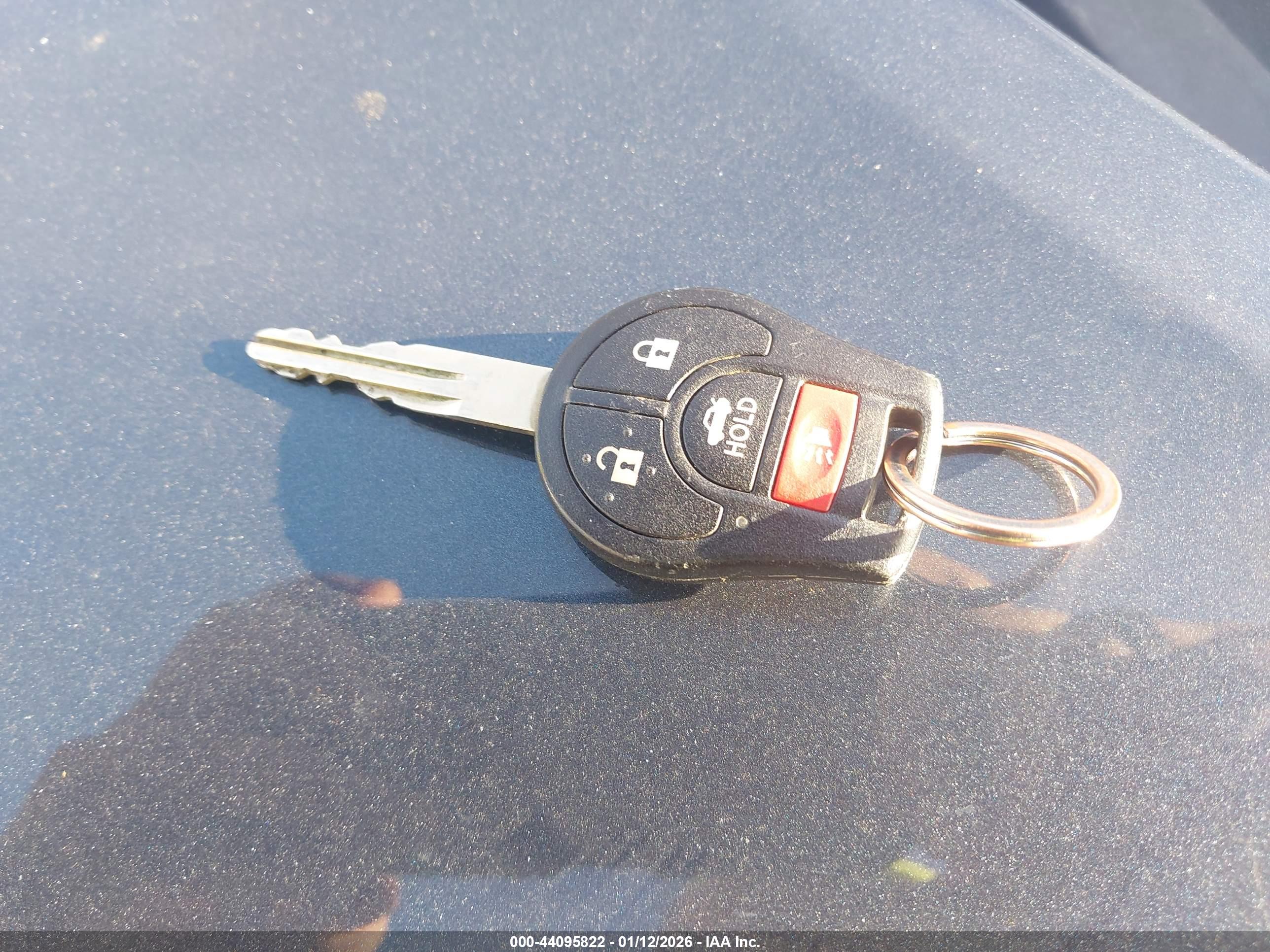 NISSAN VERSA image 11