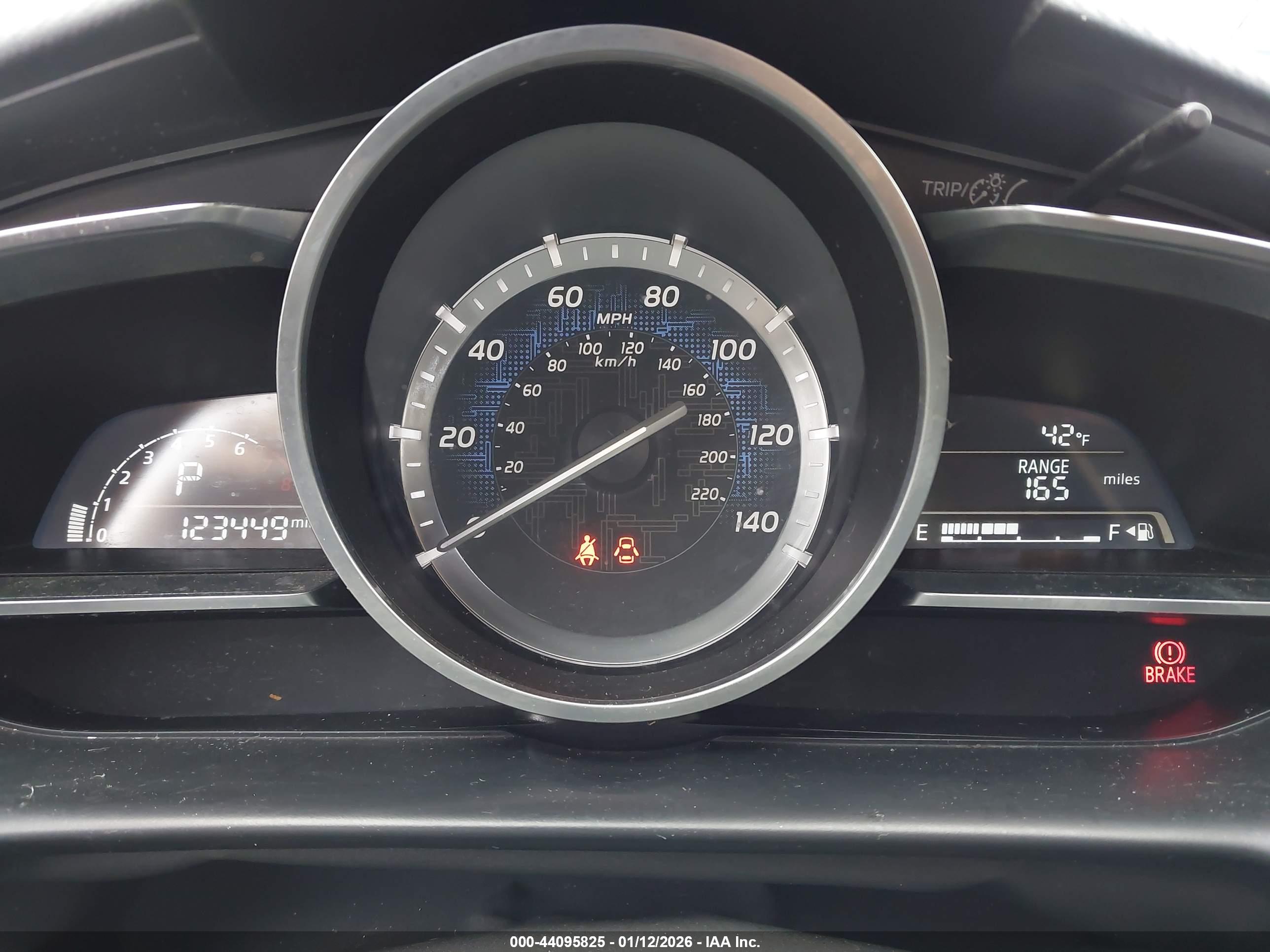 TOYOTA YARIS image 7
