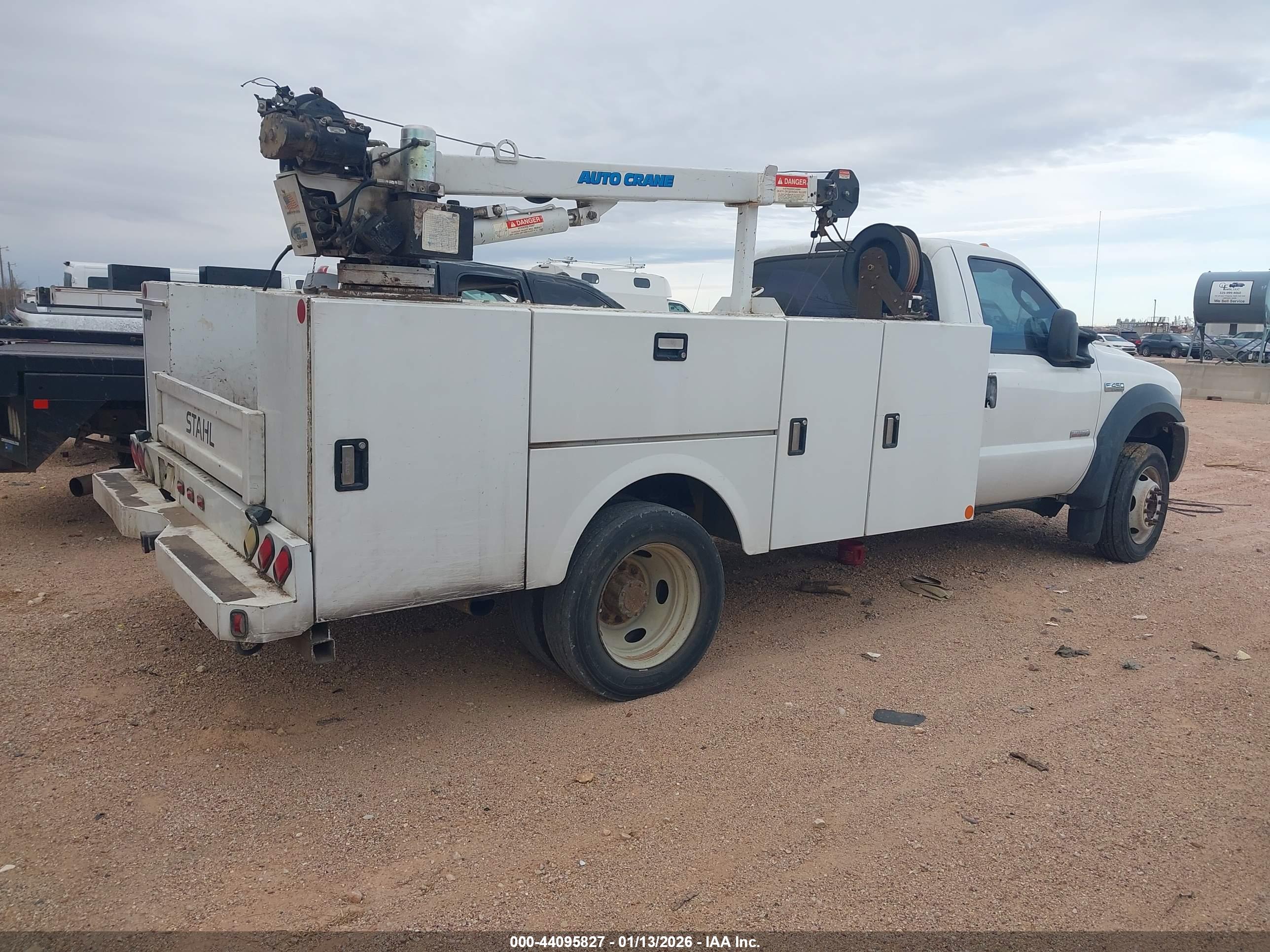 FORD F-450 image 4
