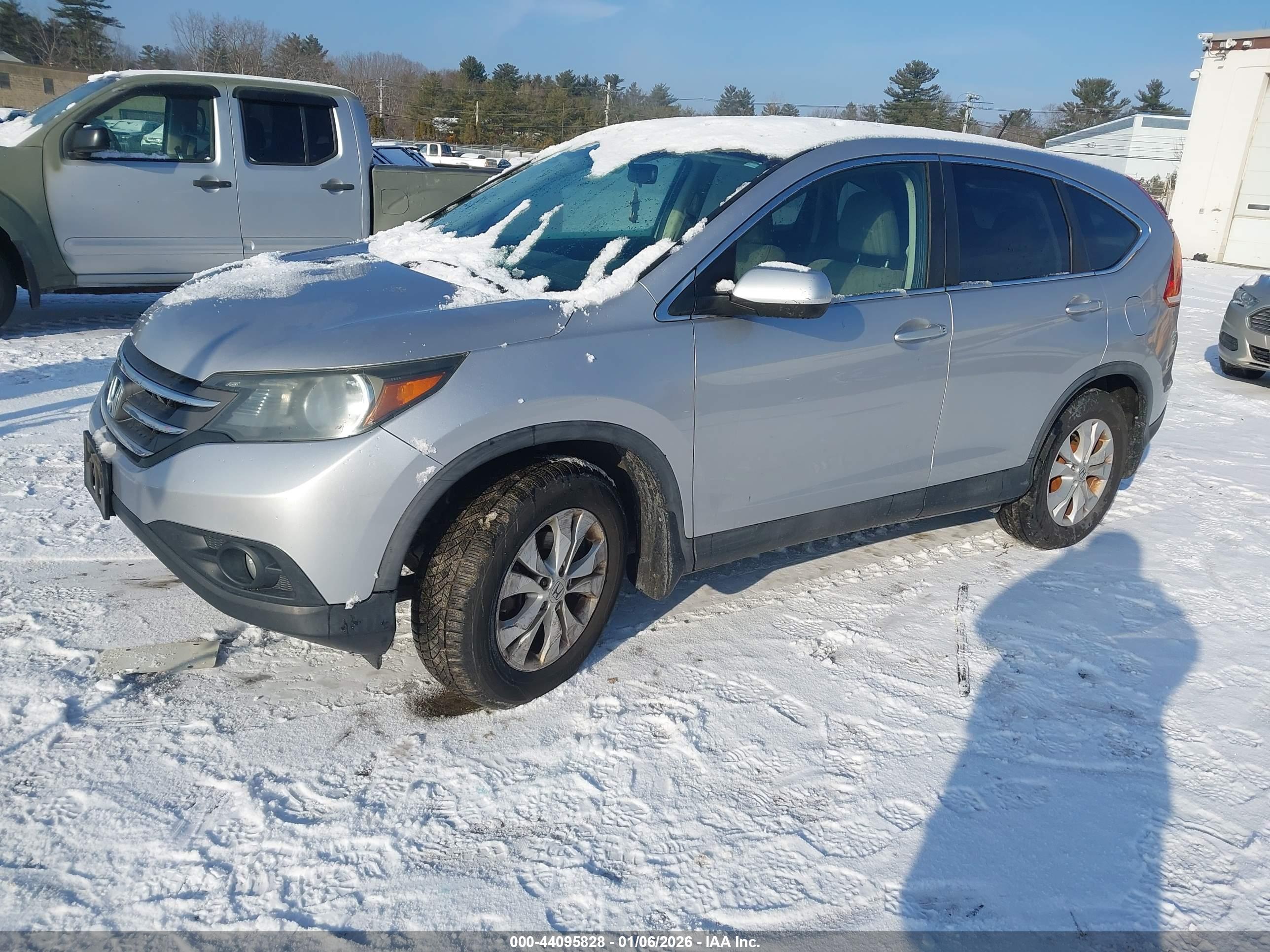 HONDA CR-V image 2