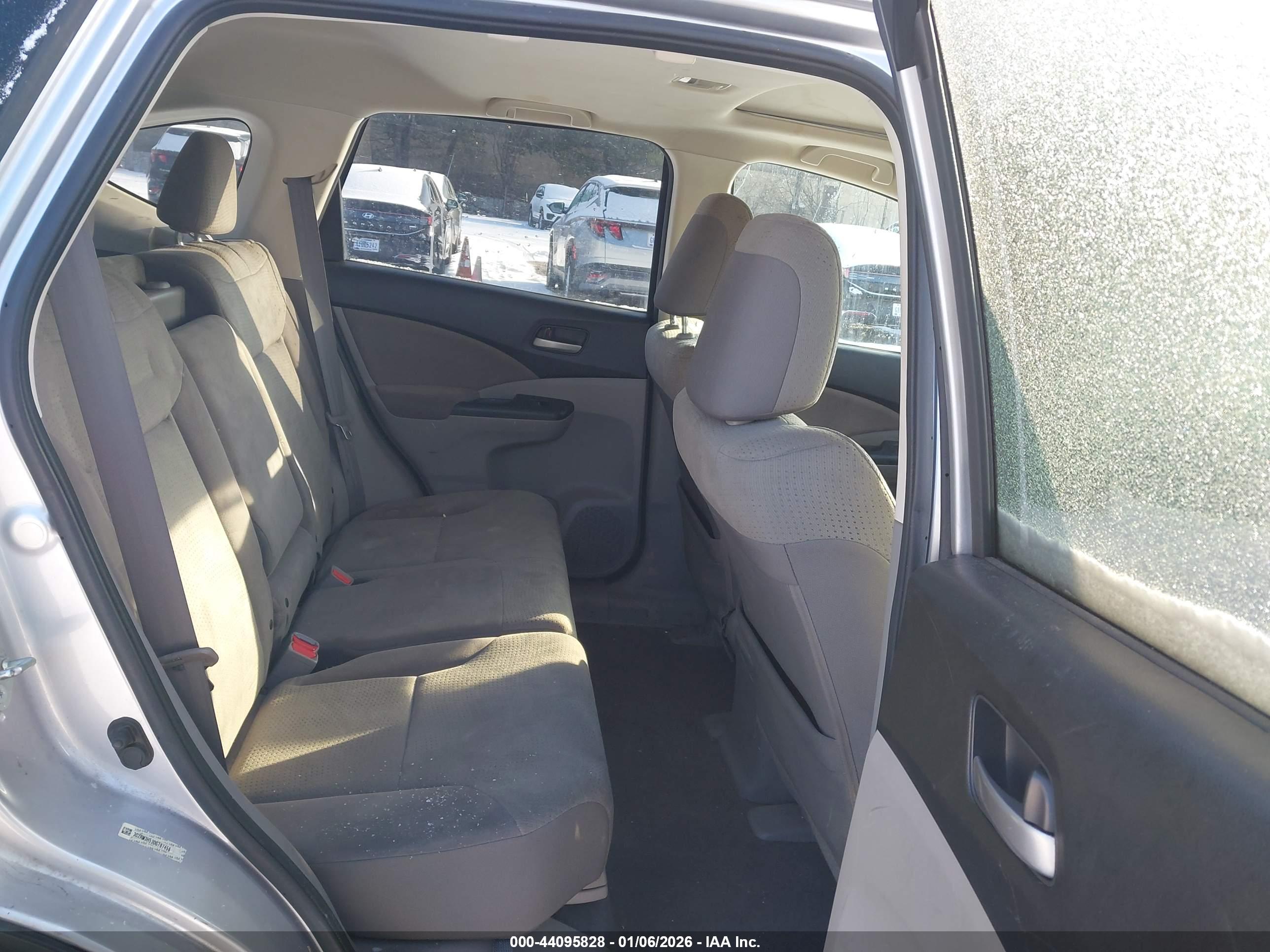 HONDA CR-V image 8