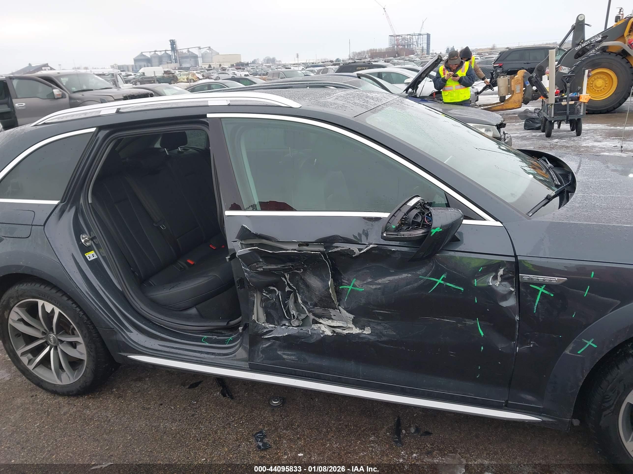 AUDI A4 image 6