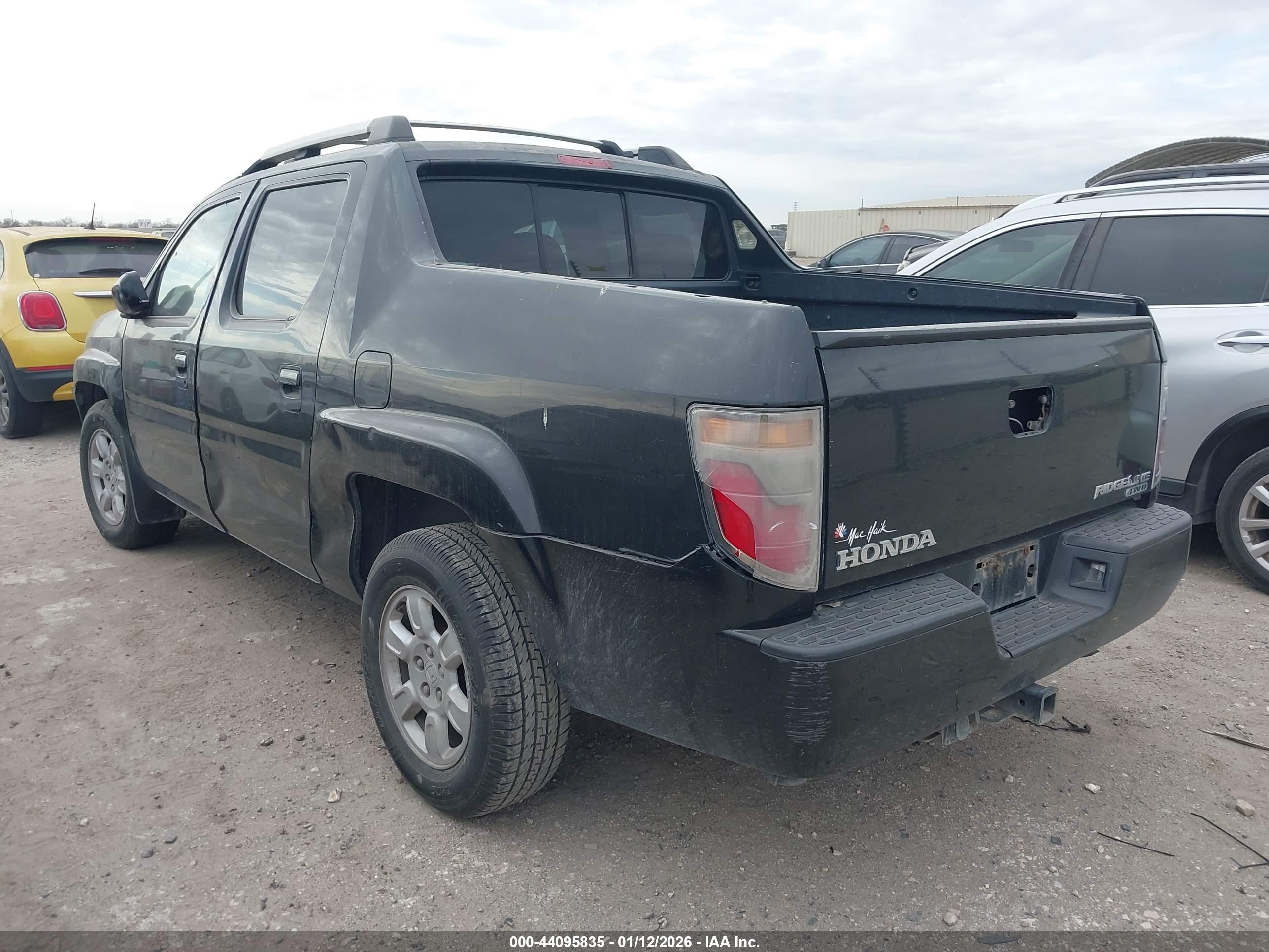 HONDA RIDGELINE image 3