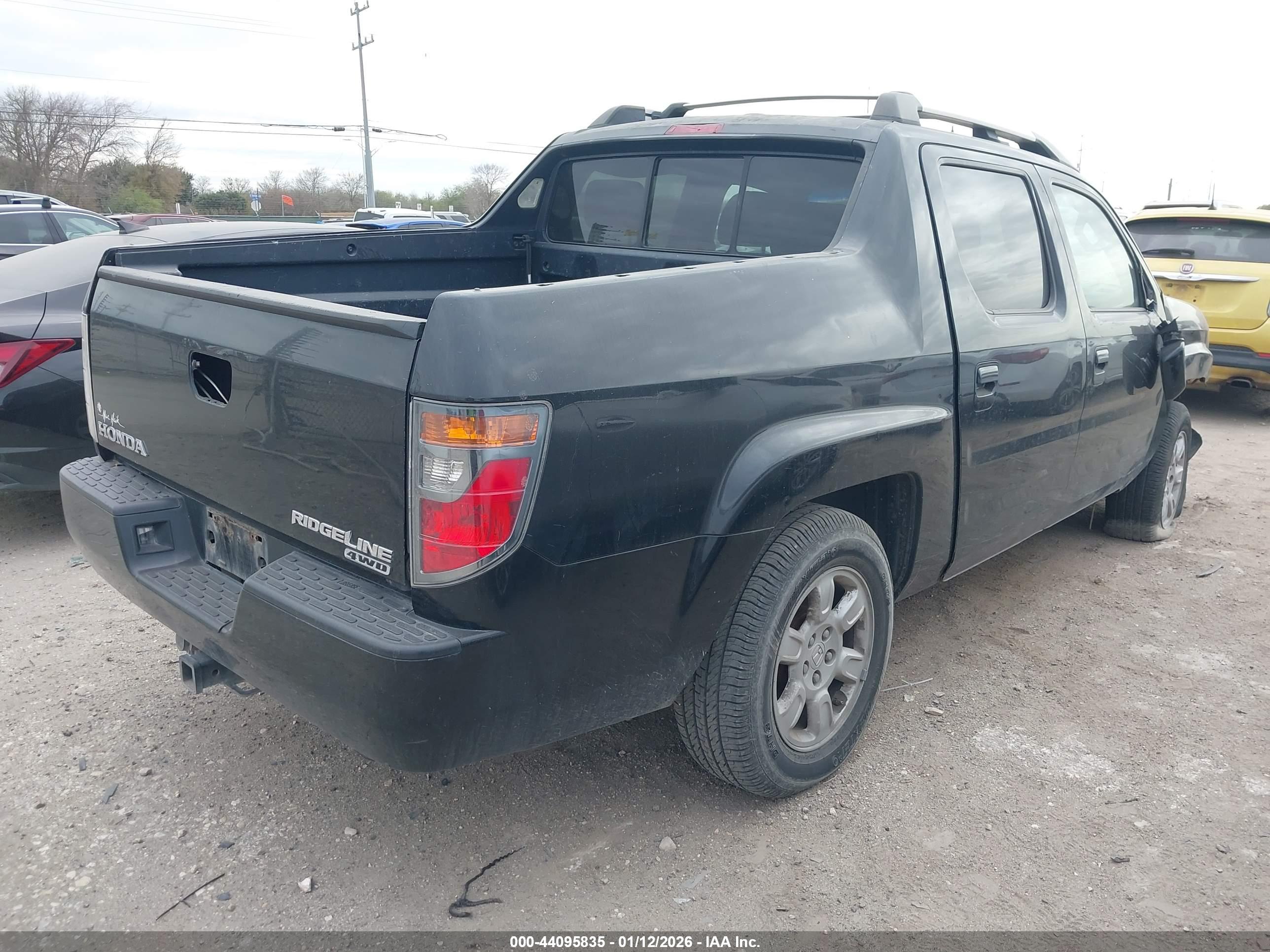HONDA RIDGELINE image 4