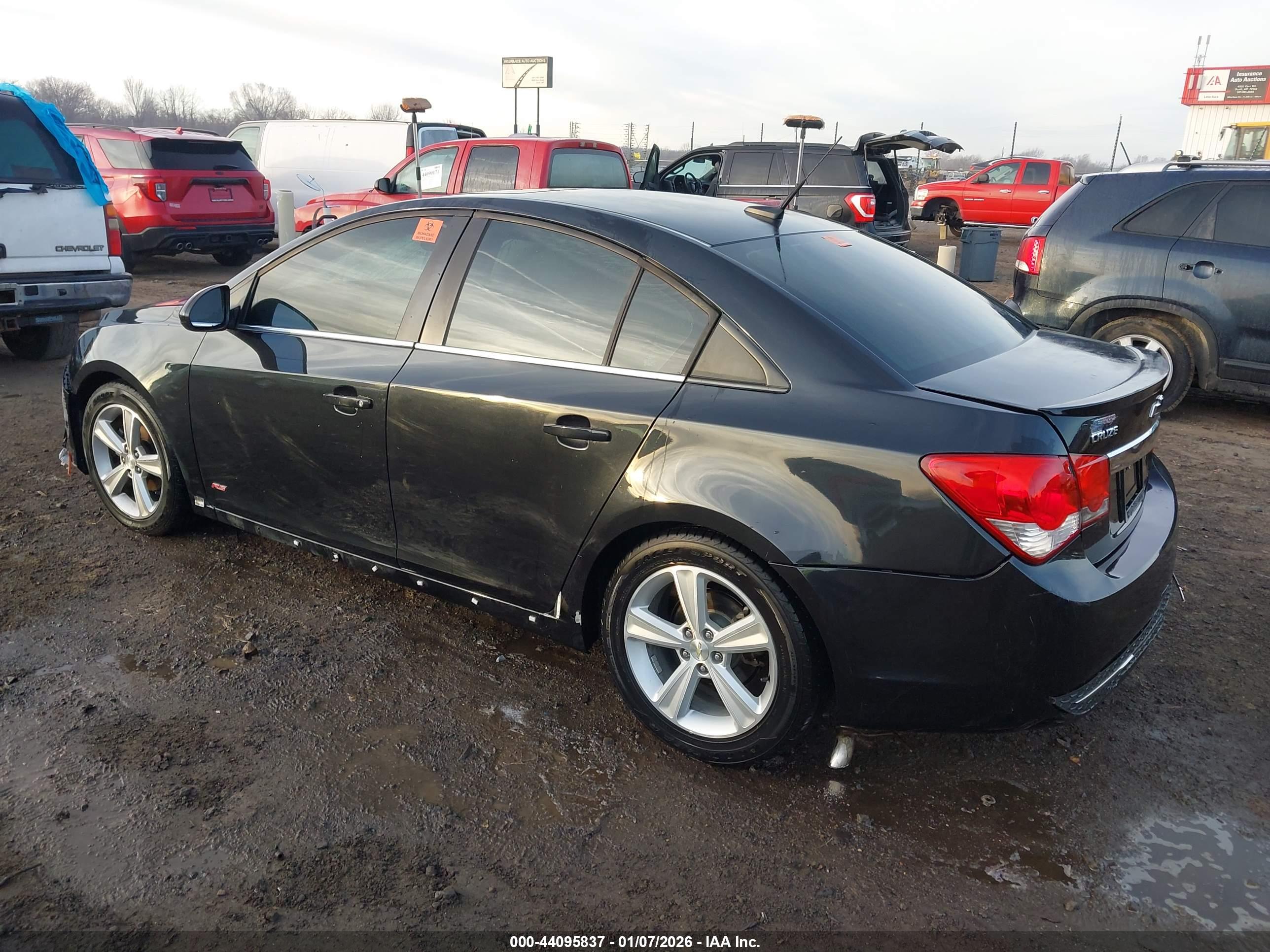 CHEVROLET CRUZE image 3