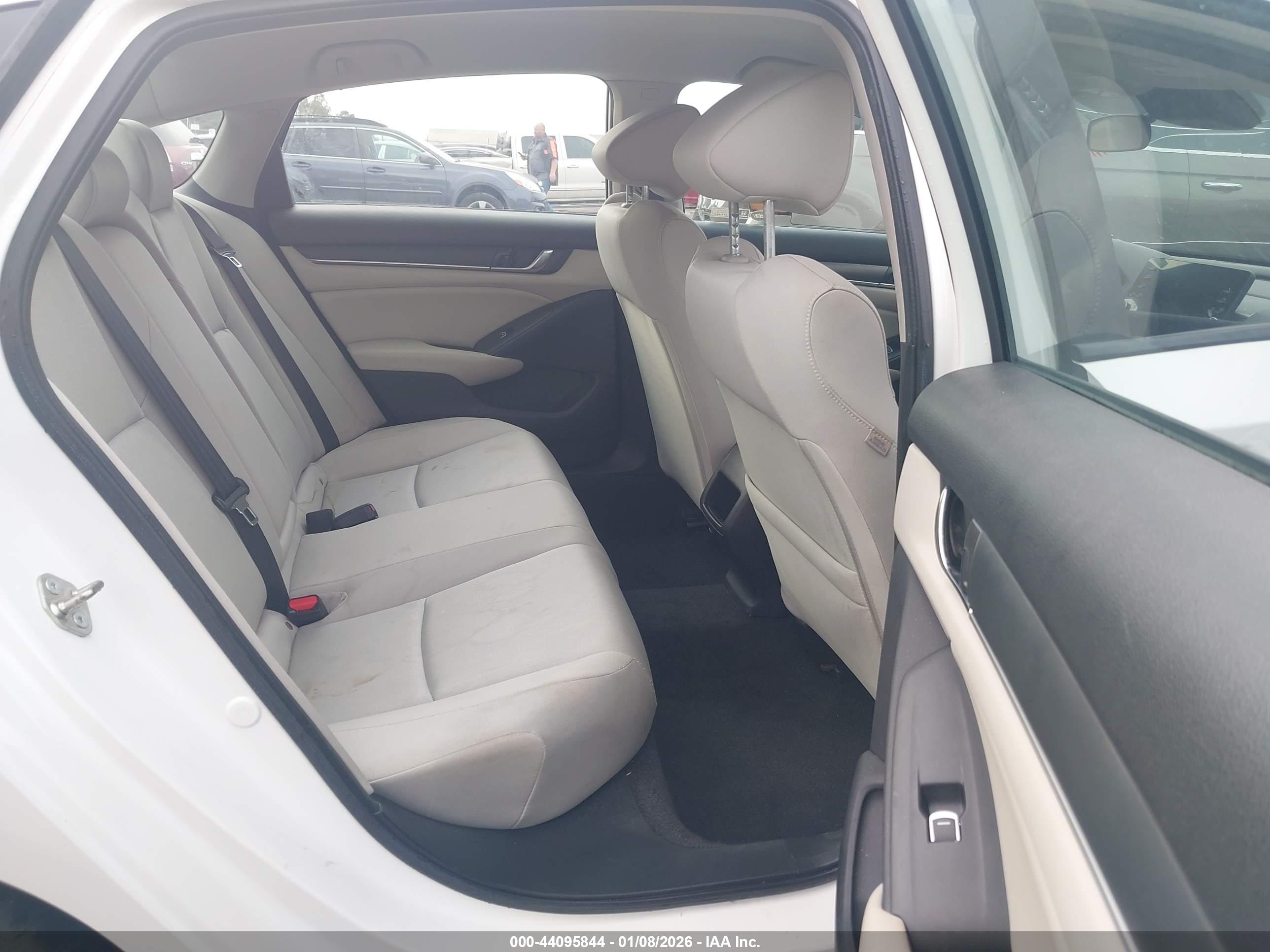 HONDA ACCORD image 8