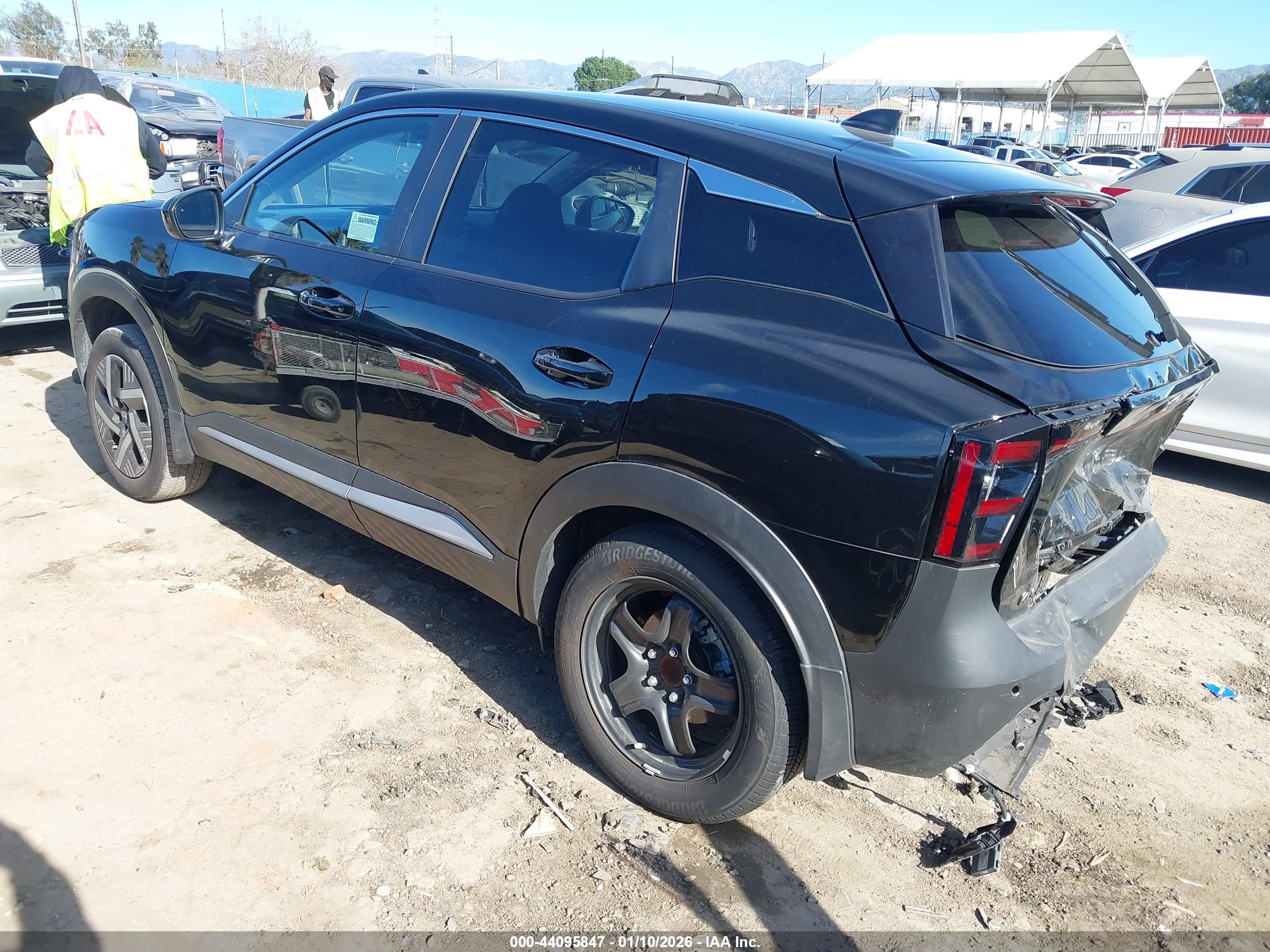 NISSAN KICKS image 3