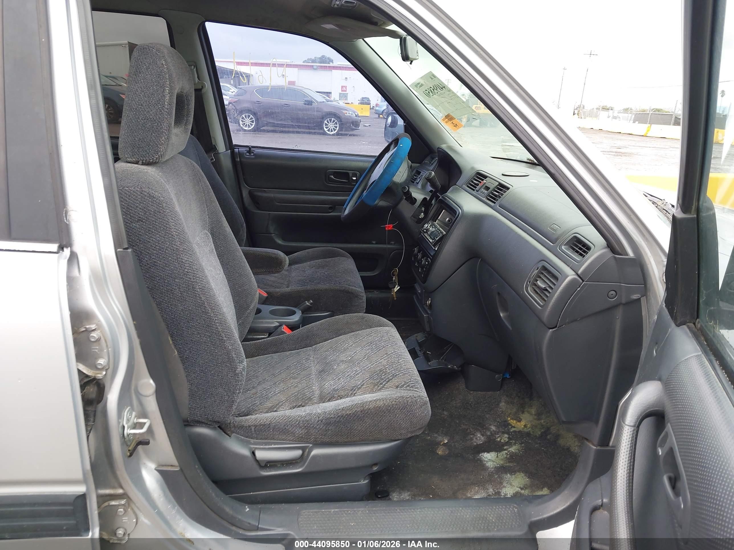 HONDA CR-V image 5