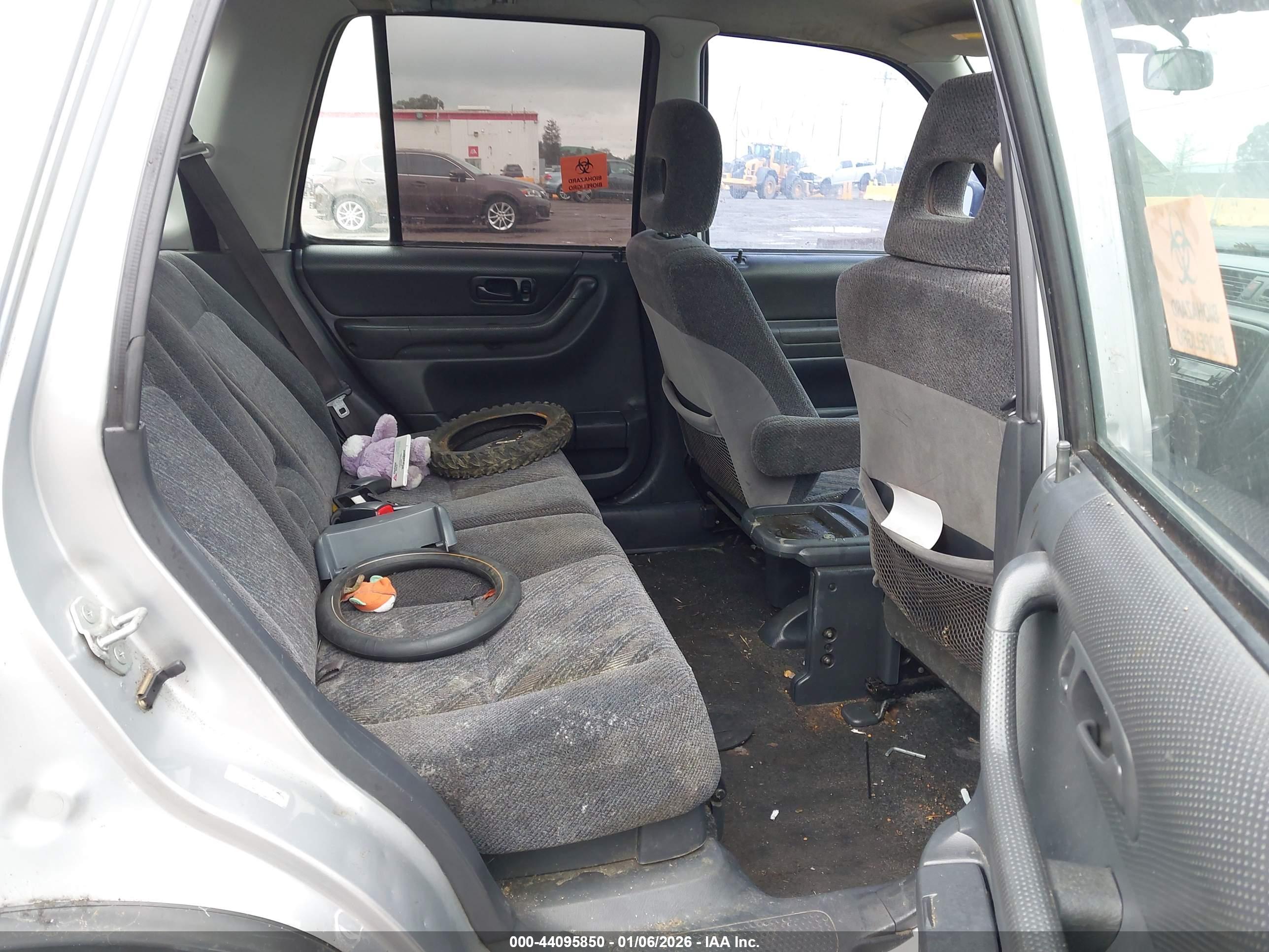 HONDA CR-V image 8