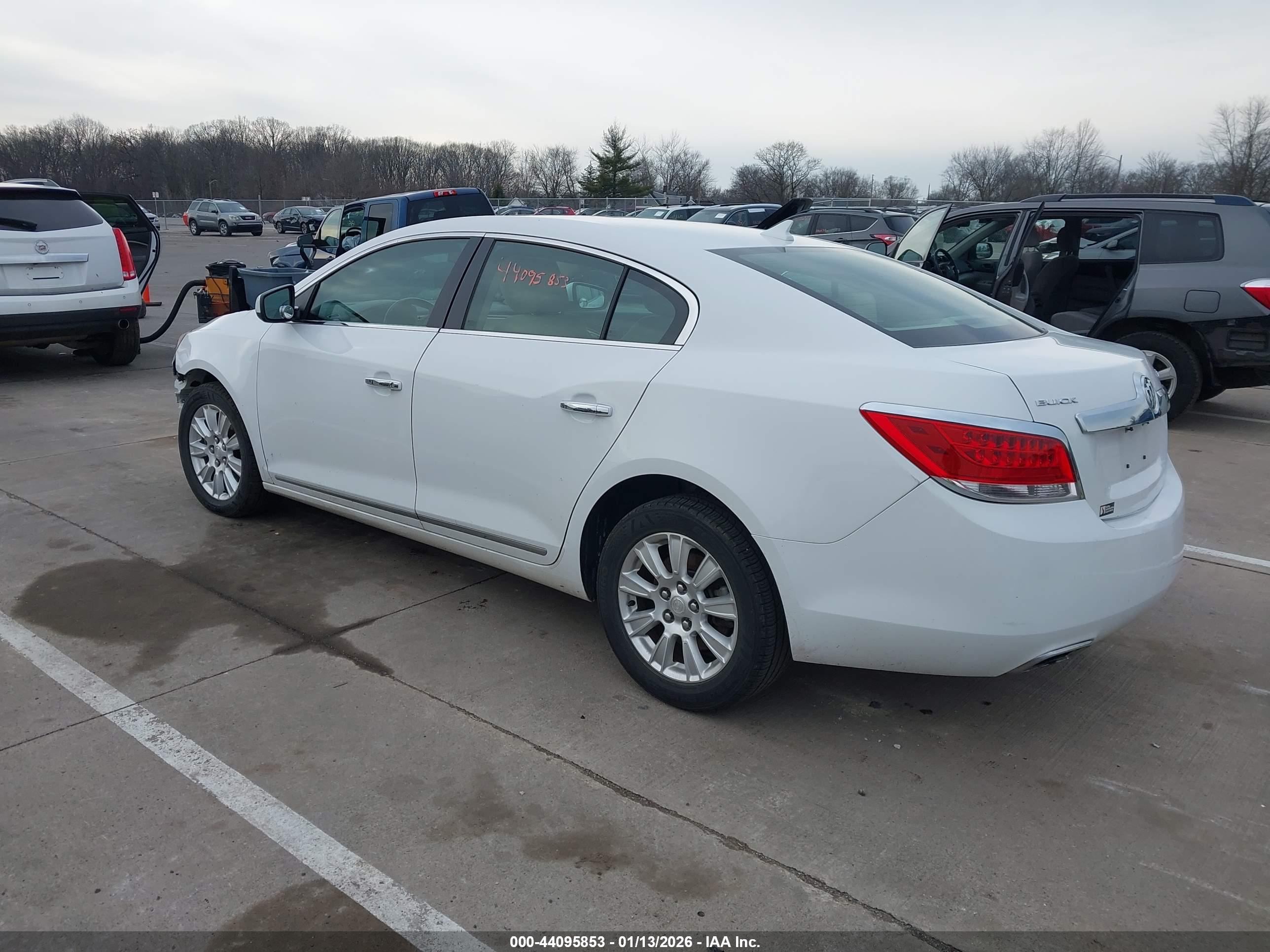 BUICK LACROSSE image 3