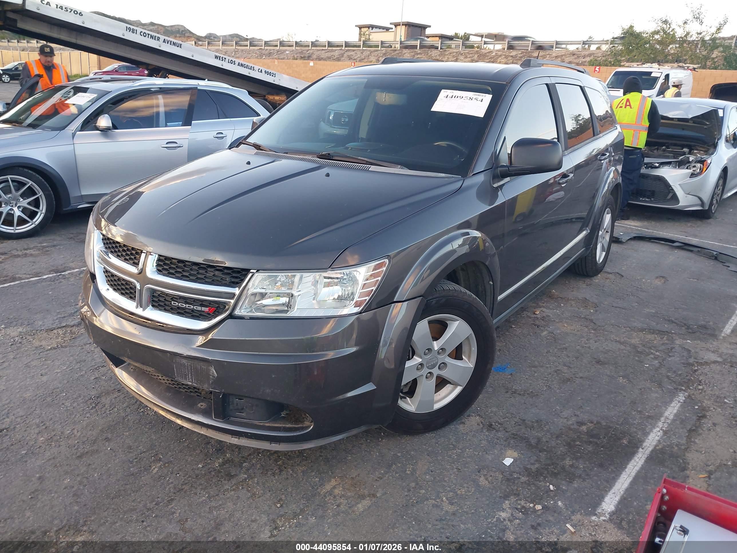 DODGE JOURNEY image 2