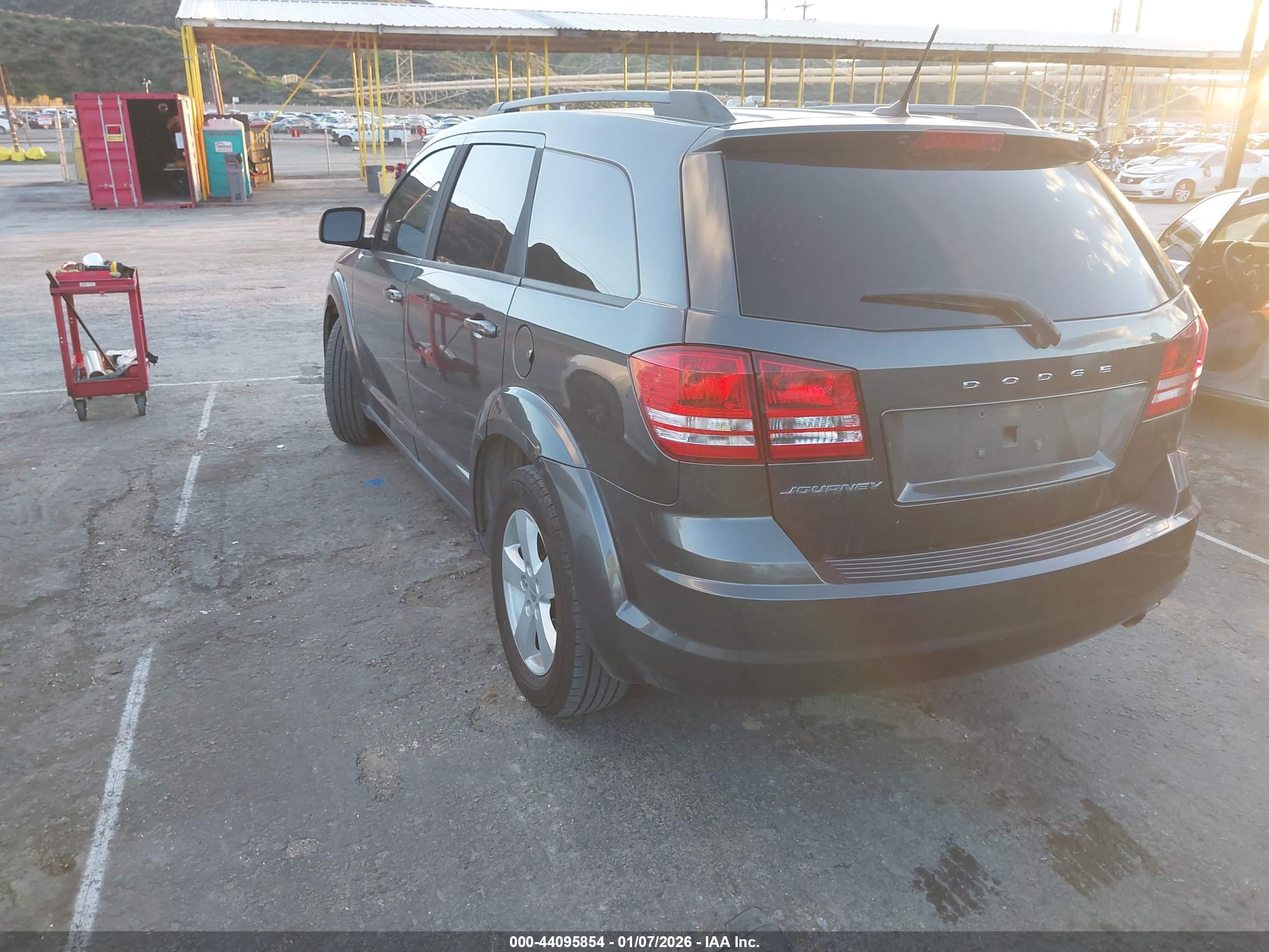 DODGE JOURNEY image 3