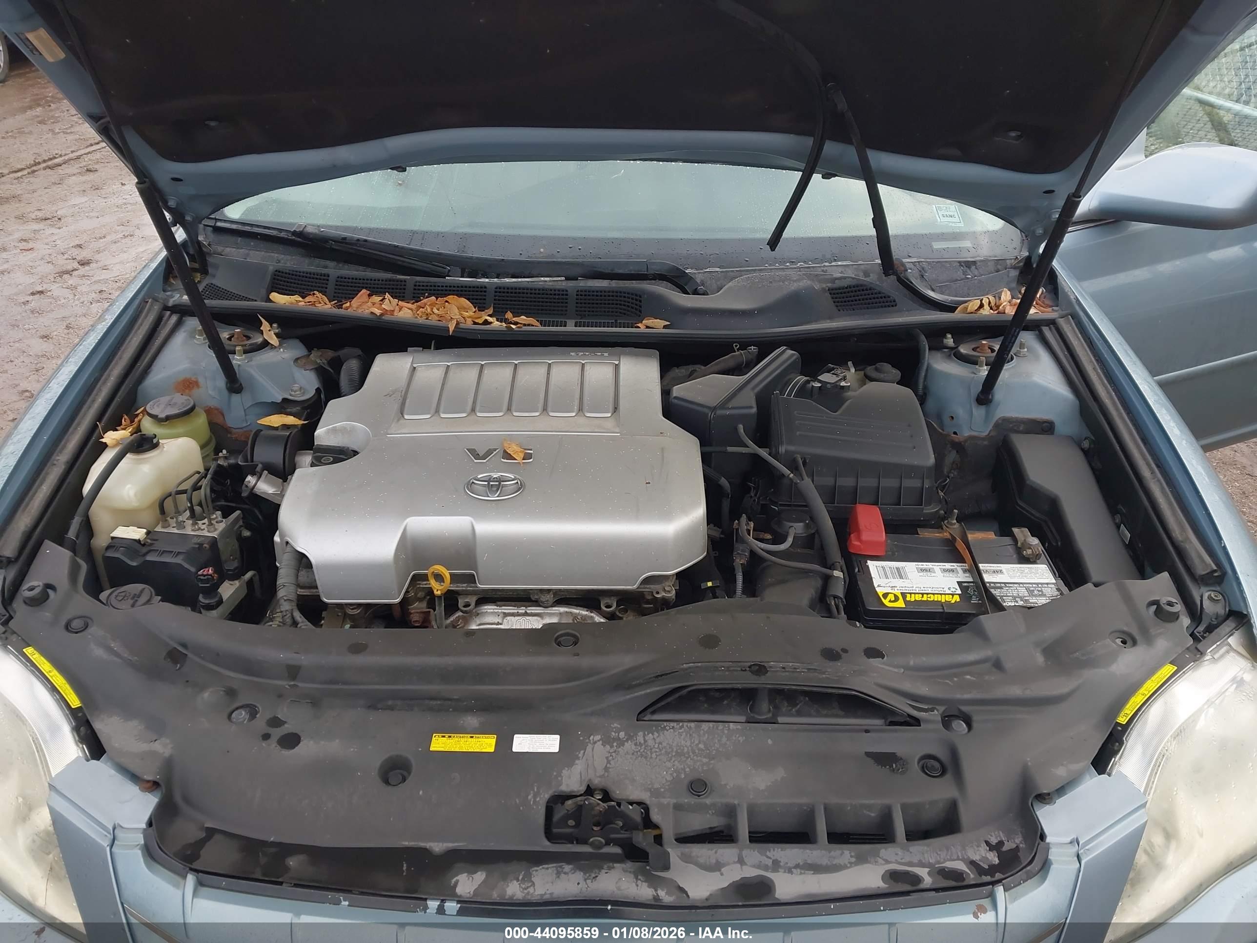 TOYOTA AVALON image 10