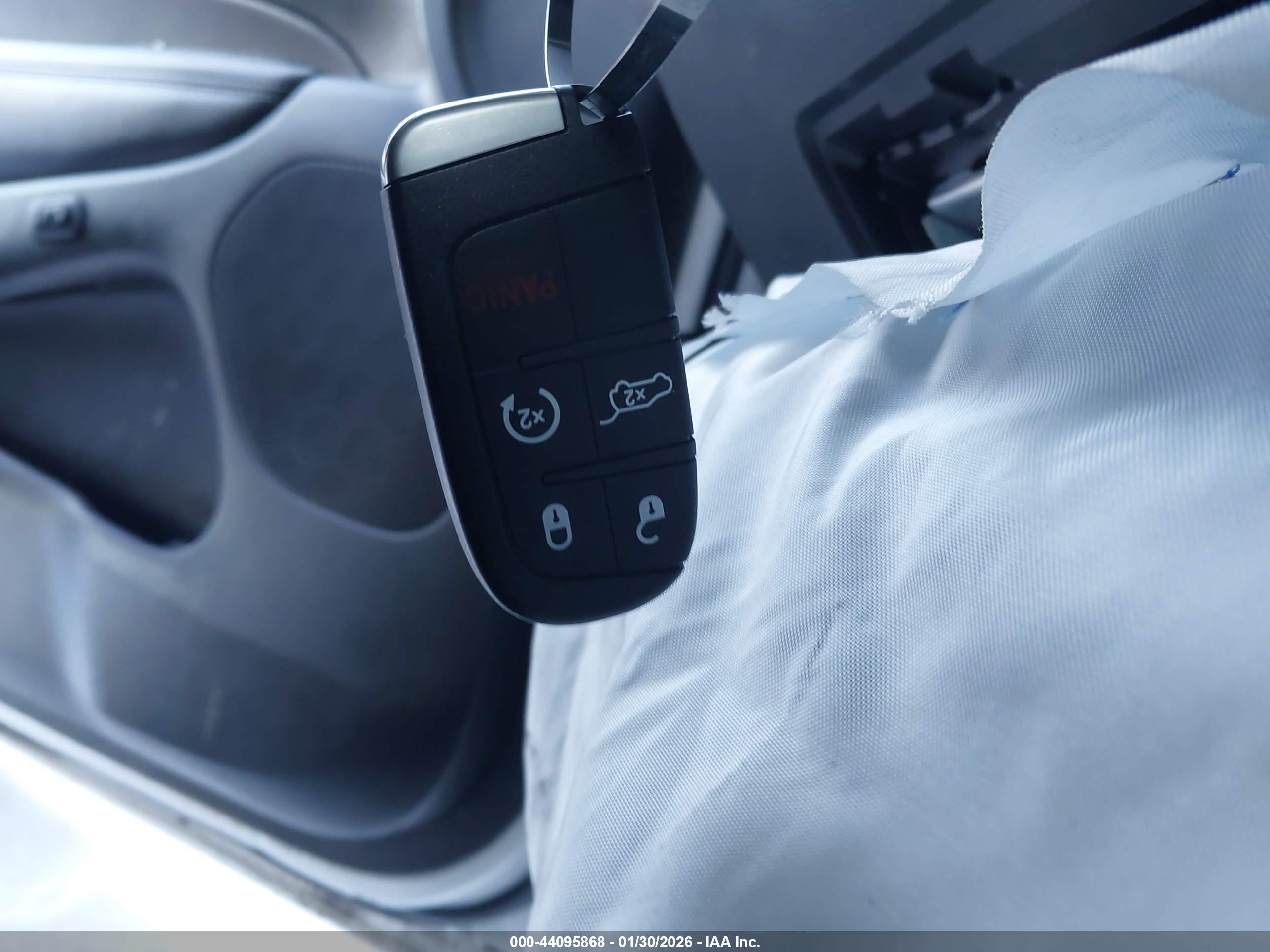 JEEP GRAND image 11