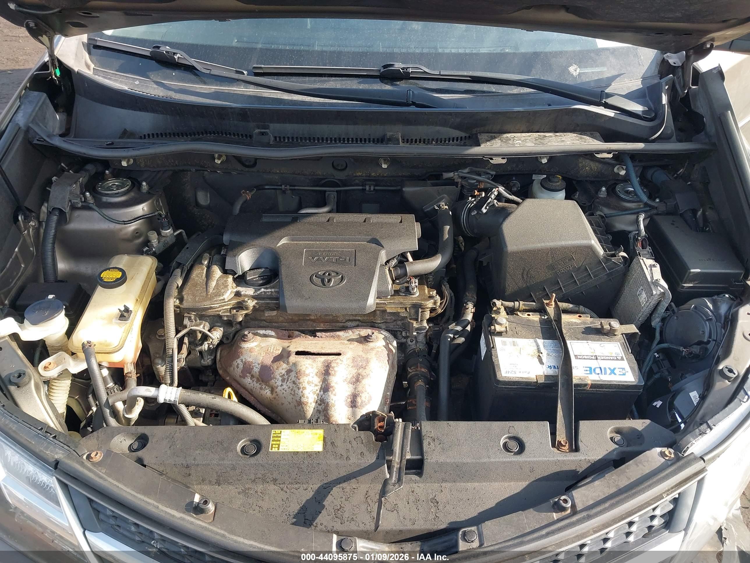 TOYOTA RAV4 image 10