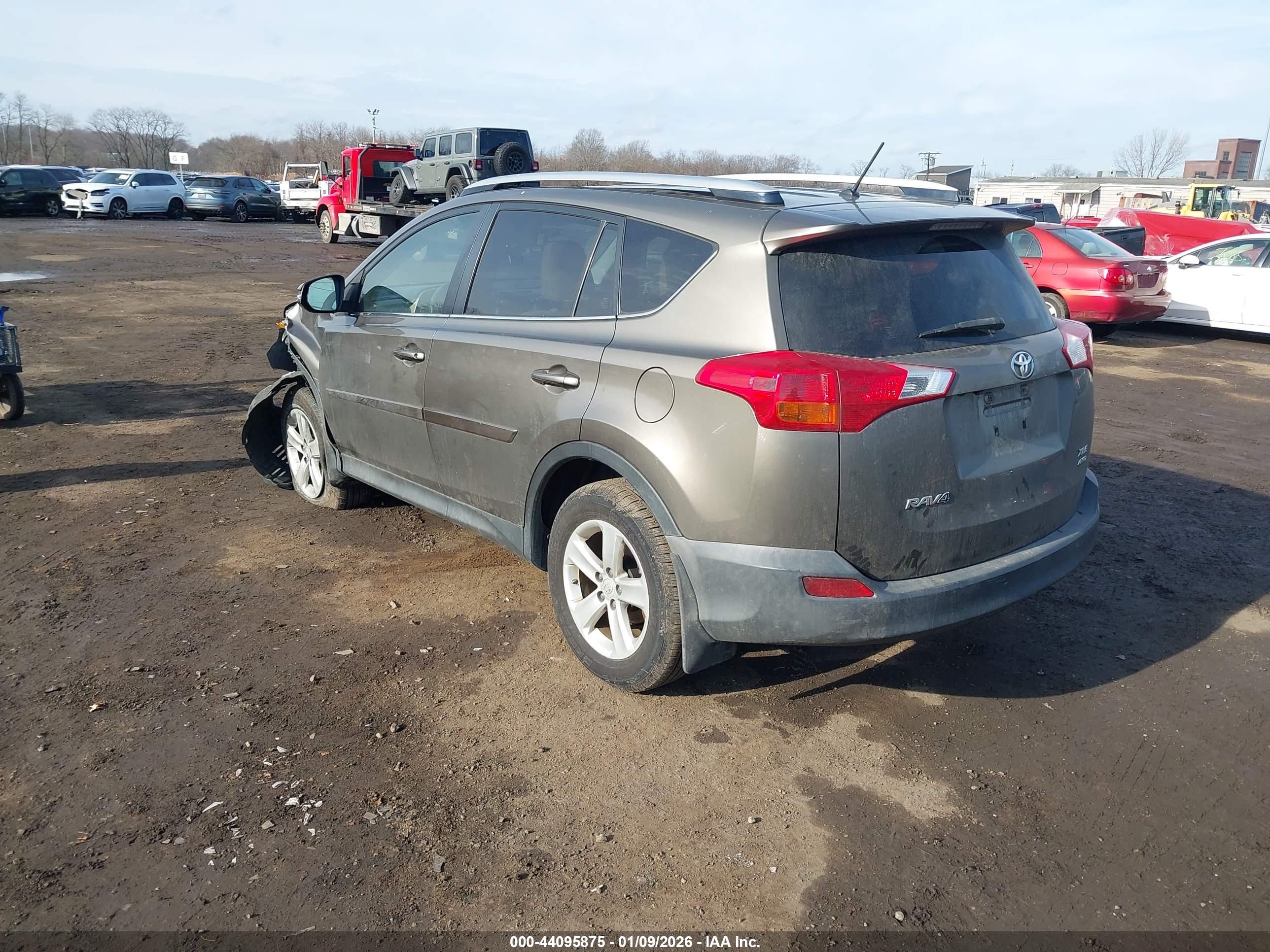 TOYOTA RAV4 image 3
