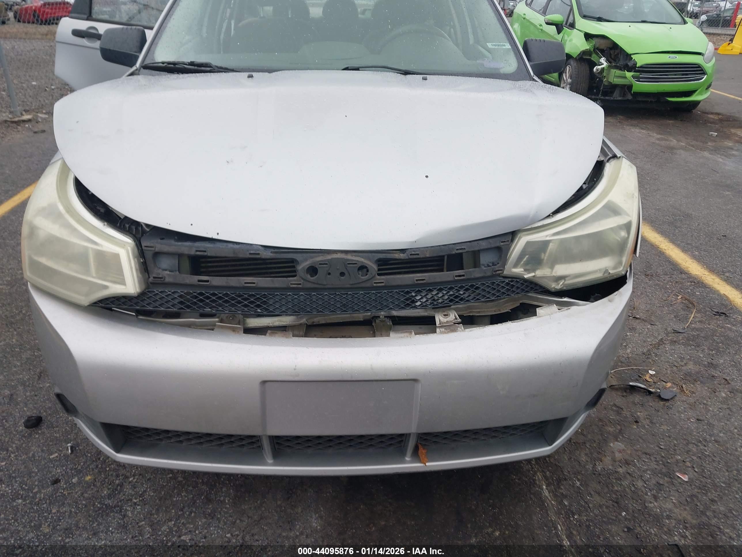 FORD FOCUS image 6