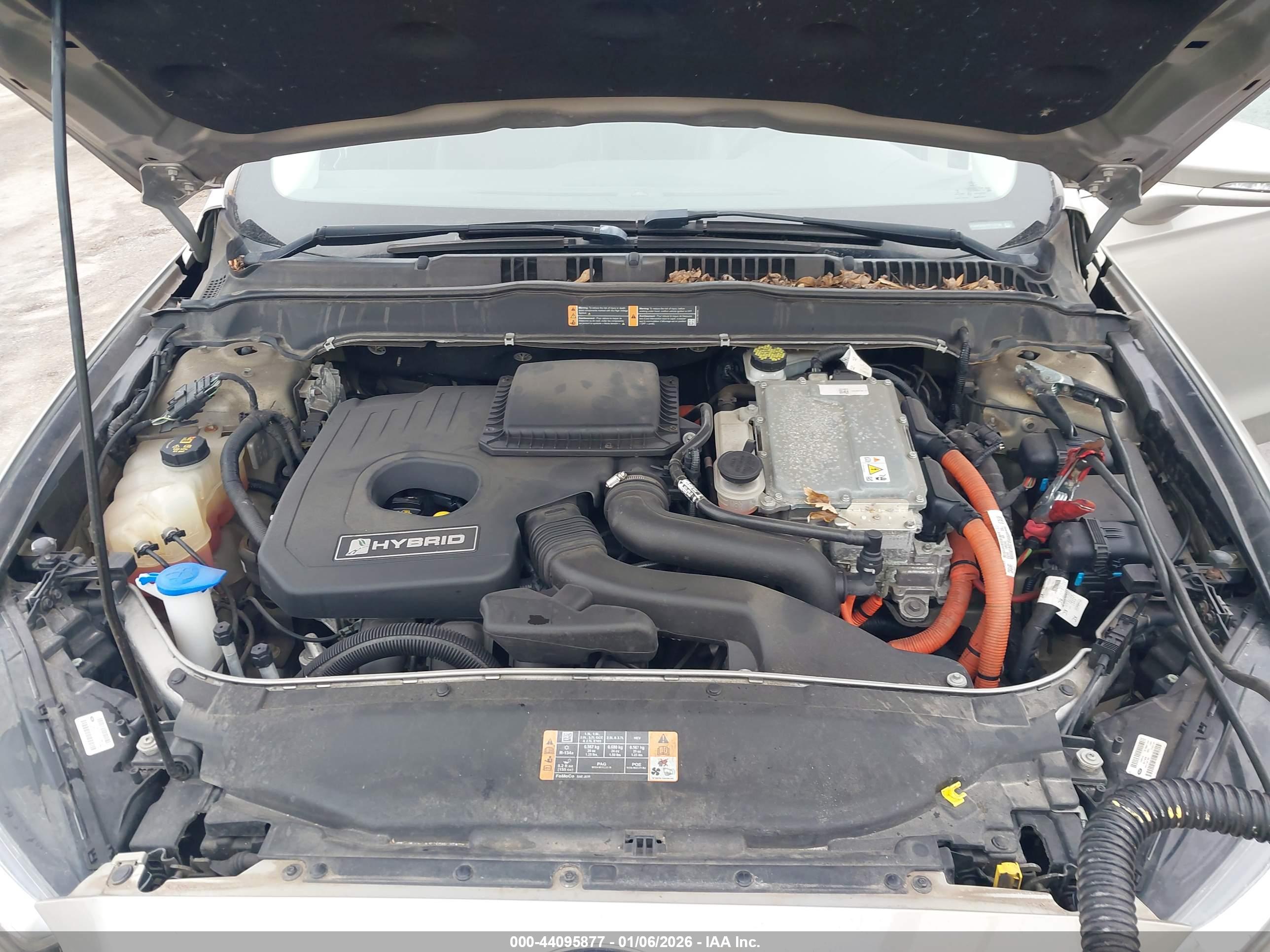 FORD FUSION image 10