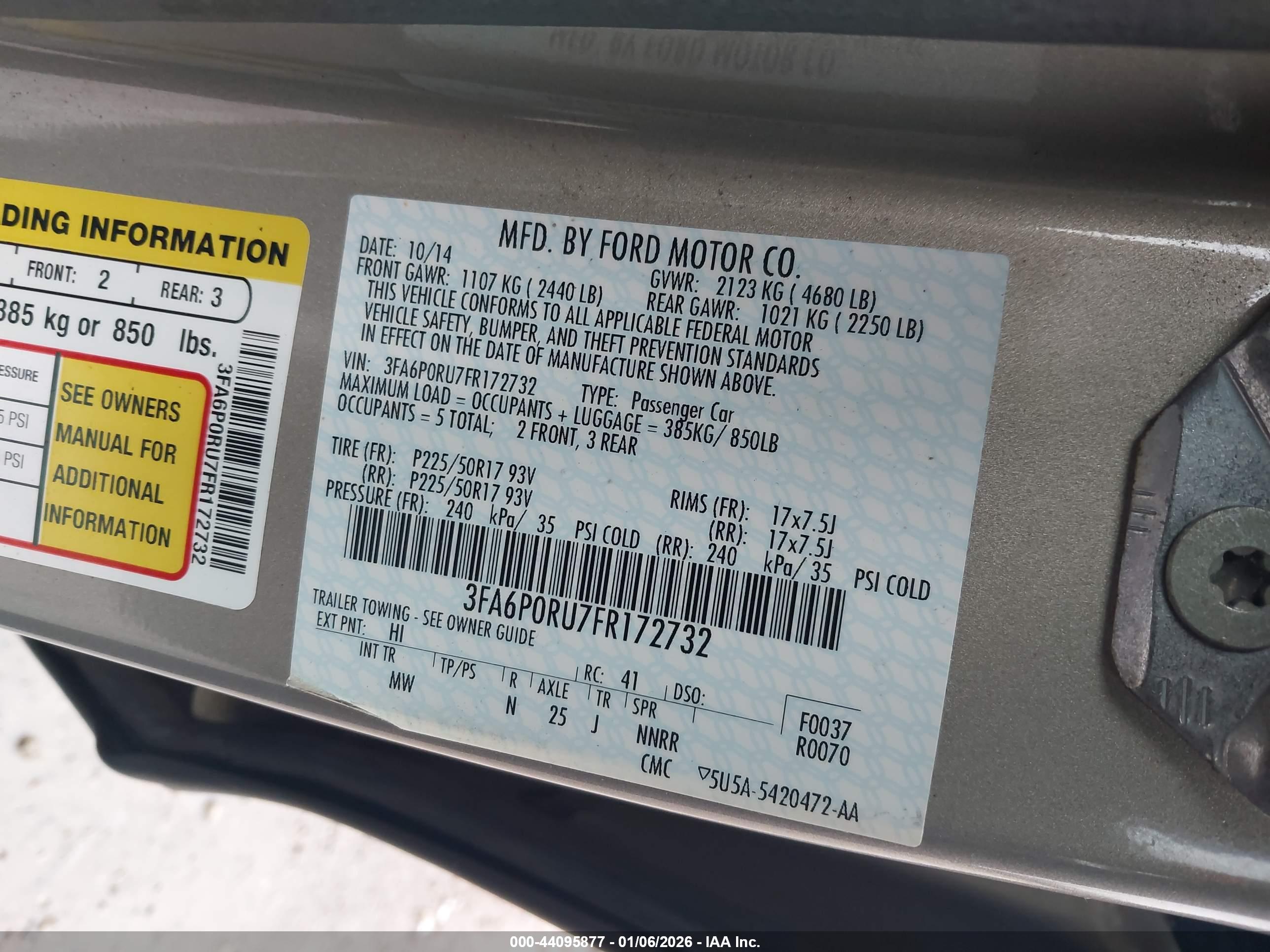 FORD FUSION image 9